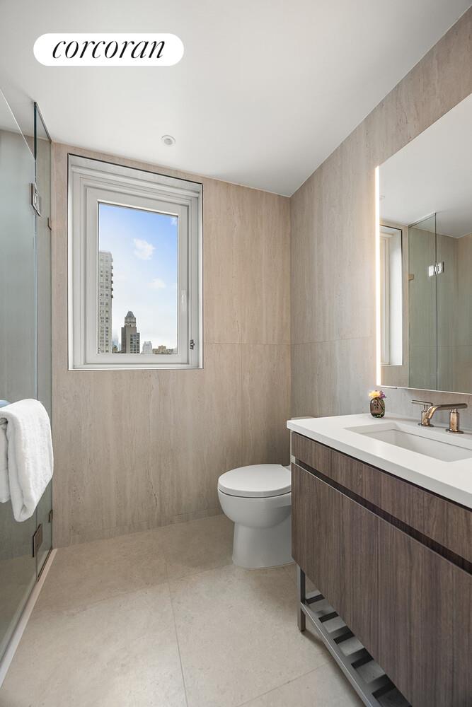 #10 photo, New York City, マンハッタン Lenox Hill , NY 10065