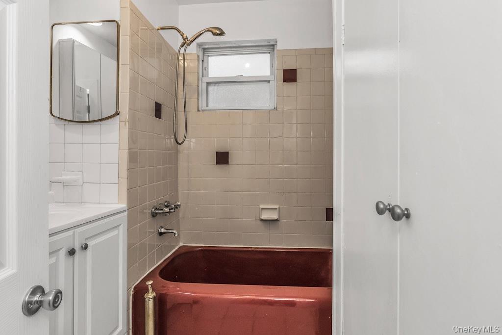 #5 photo, 5840 206th Street, クイーンズ区 Bayside , NY 11364