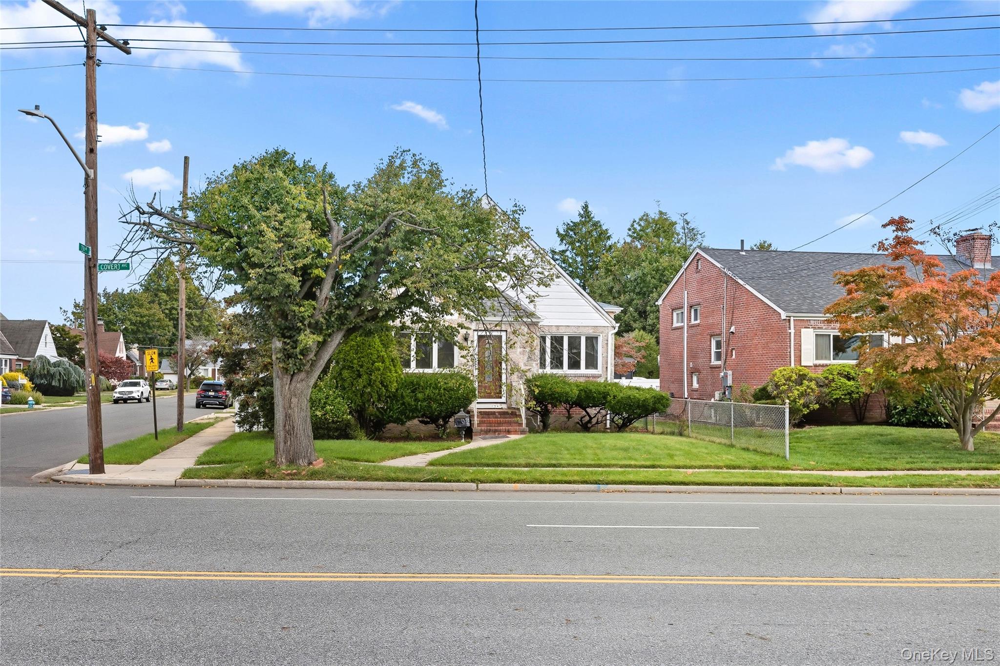 #2 photo, 700 Covert Avenue, ナッソー郡 New Hyde Park , NY 11040