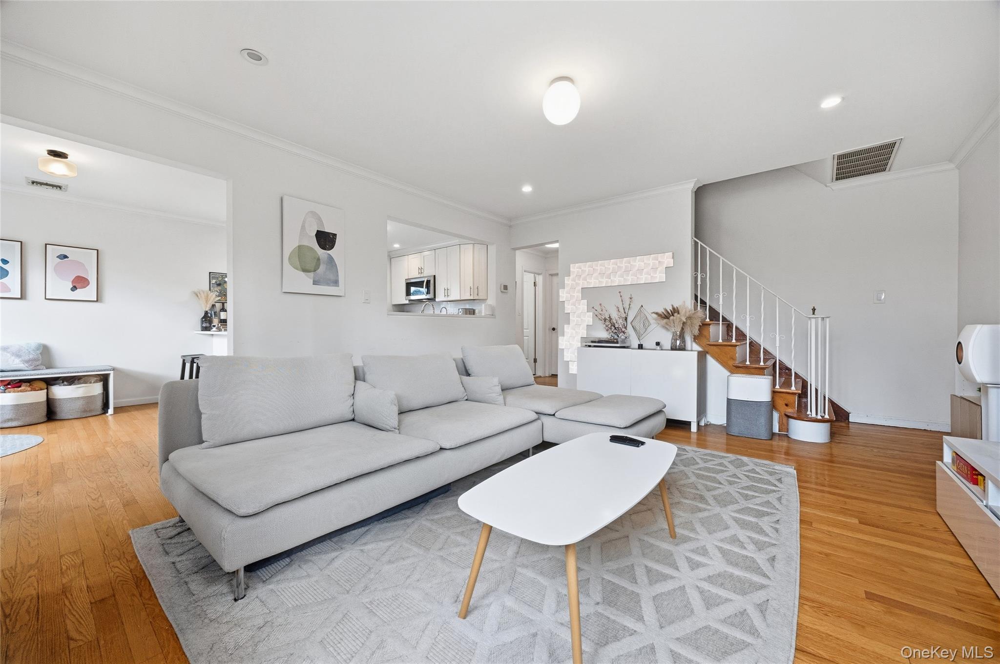 #9 photo, 700 Covert Avenue, ナッソー郡 New Hyde Park , NY 11040