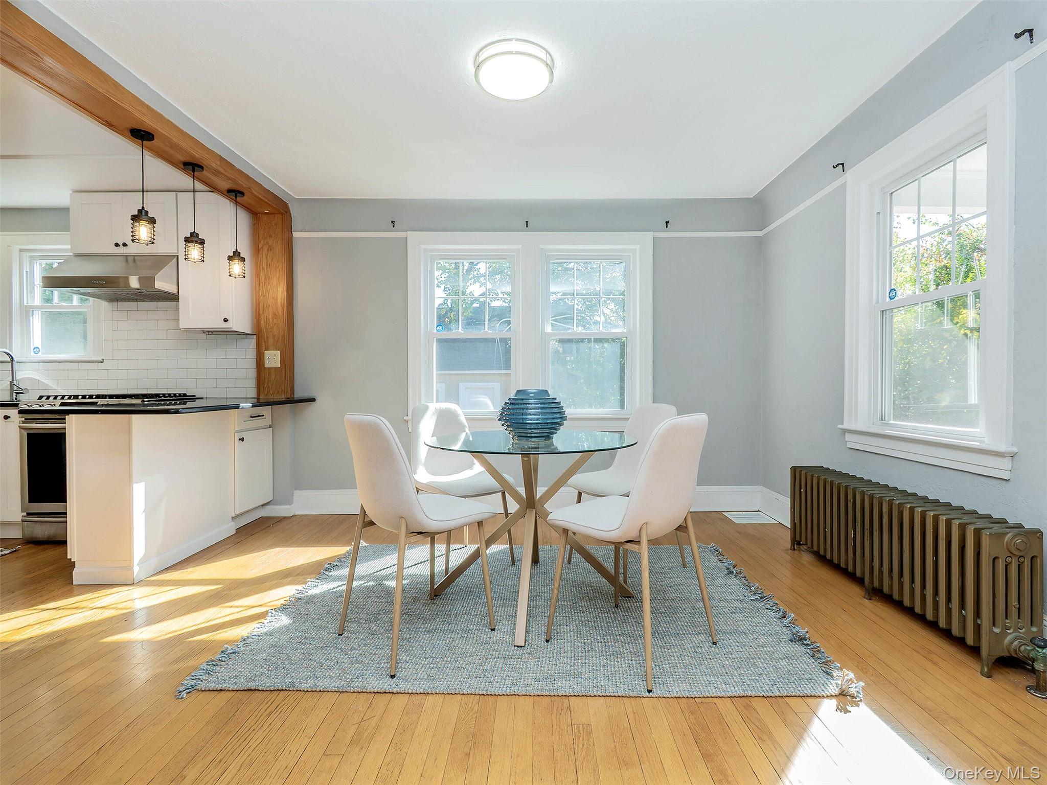 #7 photo, 16 Avenue A, ナッソー郡 Port Washington , NY 11050