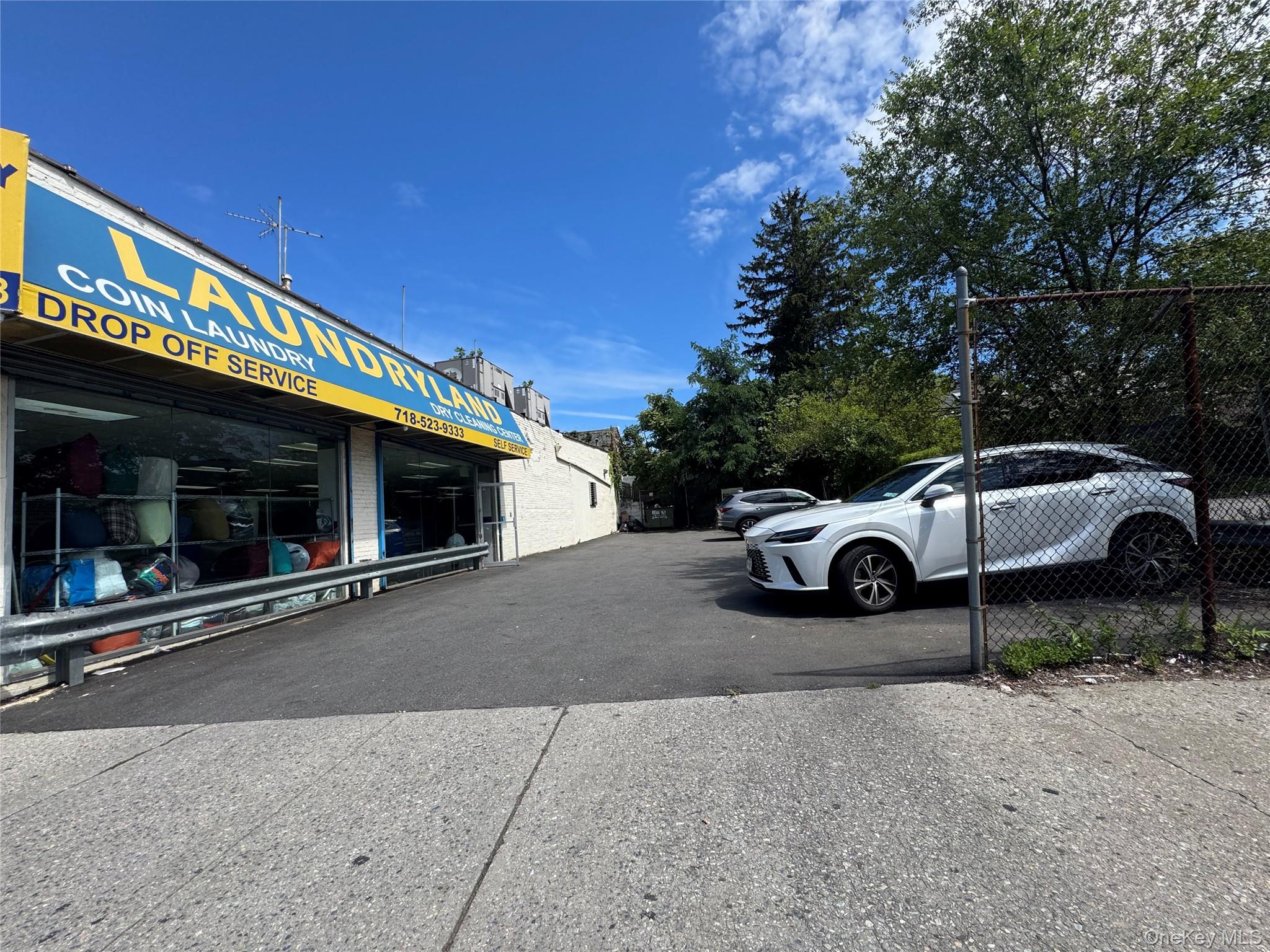 #2 photo, 114-25 Merrick Blvd, クイーンズ区 Rochdale , NY 11434