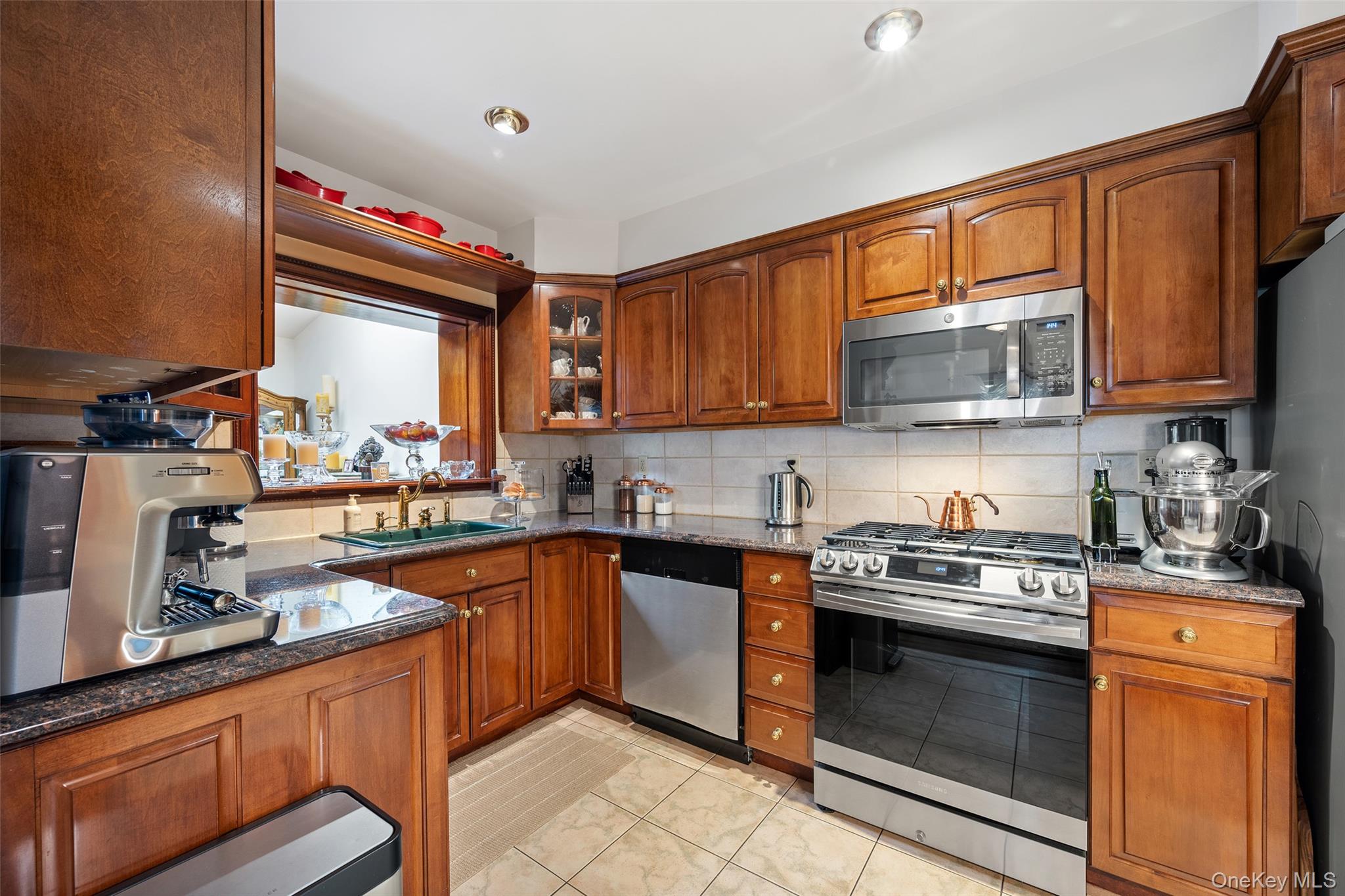 #11 photo, 51-01 64th Street, クイーンズ区 Woodside , NY 11377