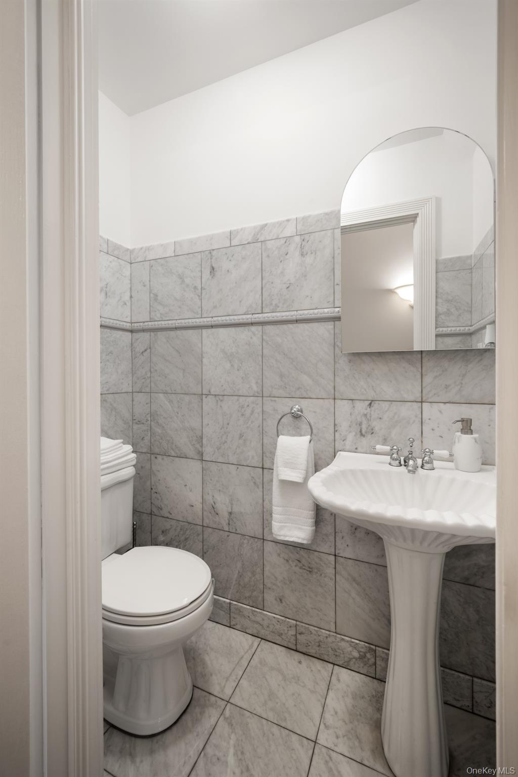 #13 photo, 51-01 64th Street, クイーンズ区 Woodside , NY 11377