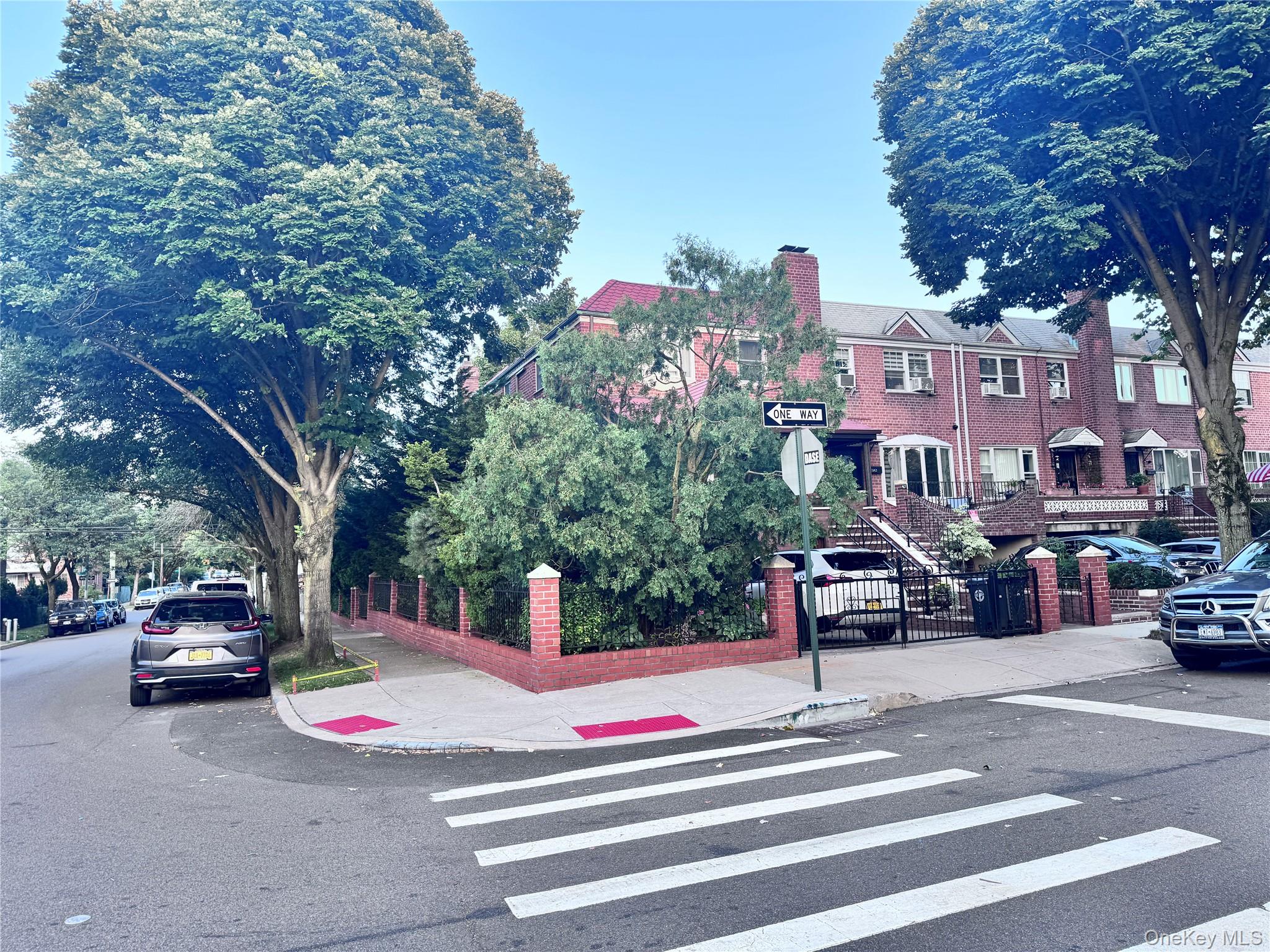 #2 photo, 51-01 64th Street, クイーンズ区 Woodside , NY 11377