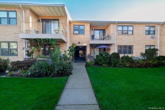 #2 photo, 214 Westend Avenue, ナッソー郡 Freeport , NY 11520