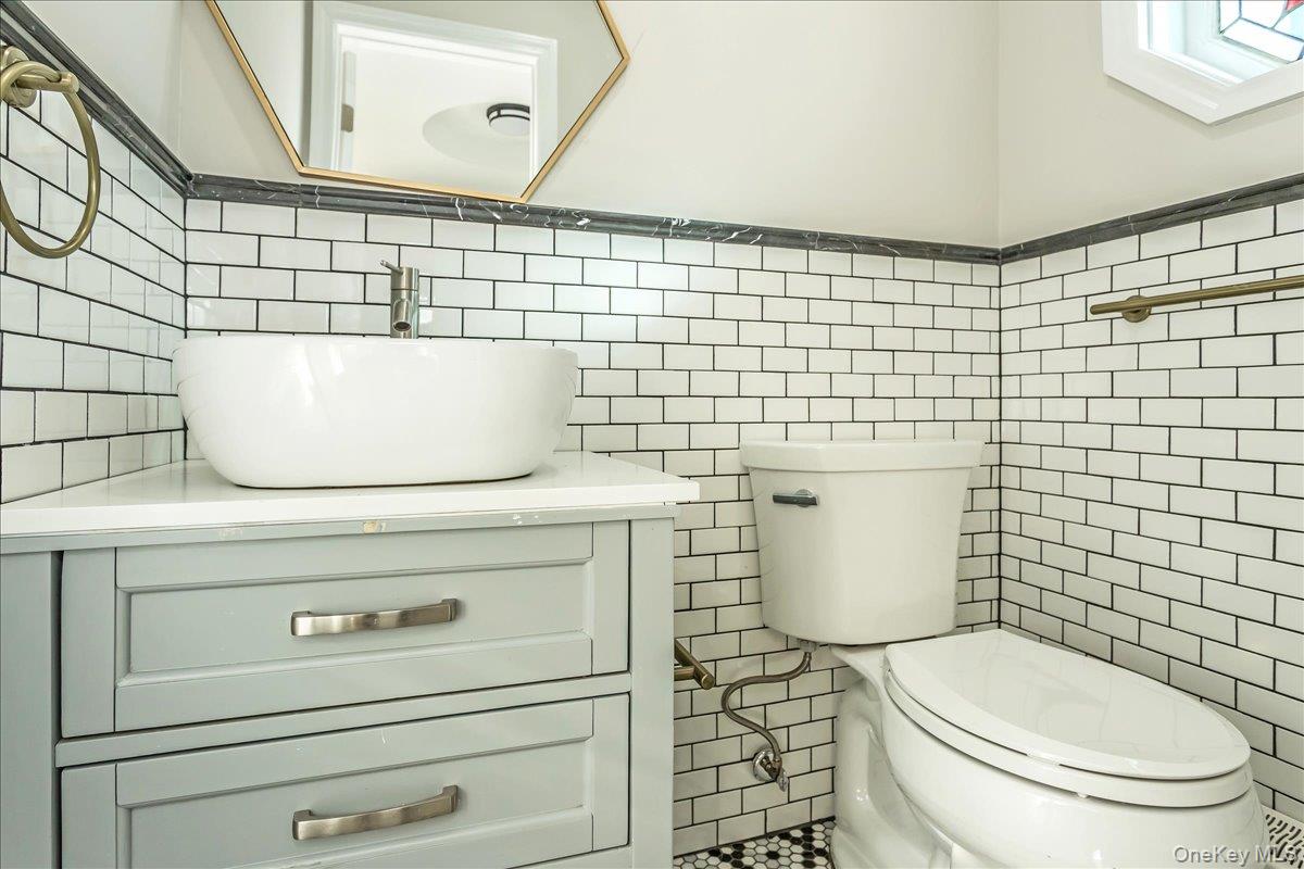 #16 photo, 75 Wesleyan Road, Smithtown , NY 11787