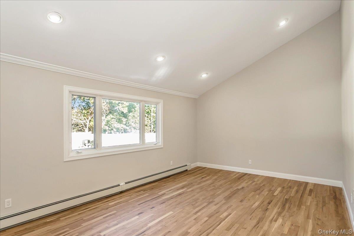 #17 photo, 75 Wesleyan Road, Smithtown , NY 11787