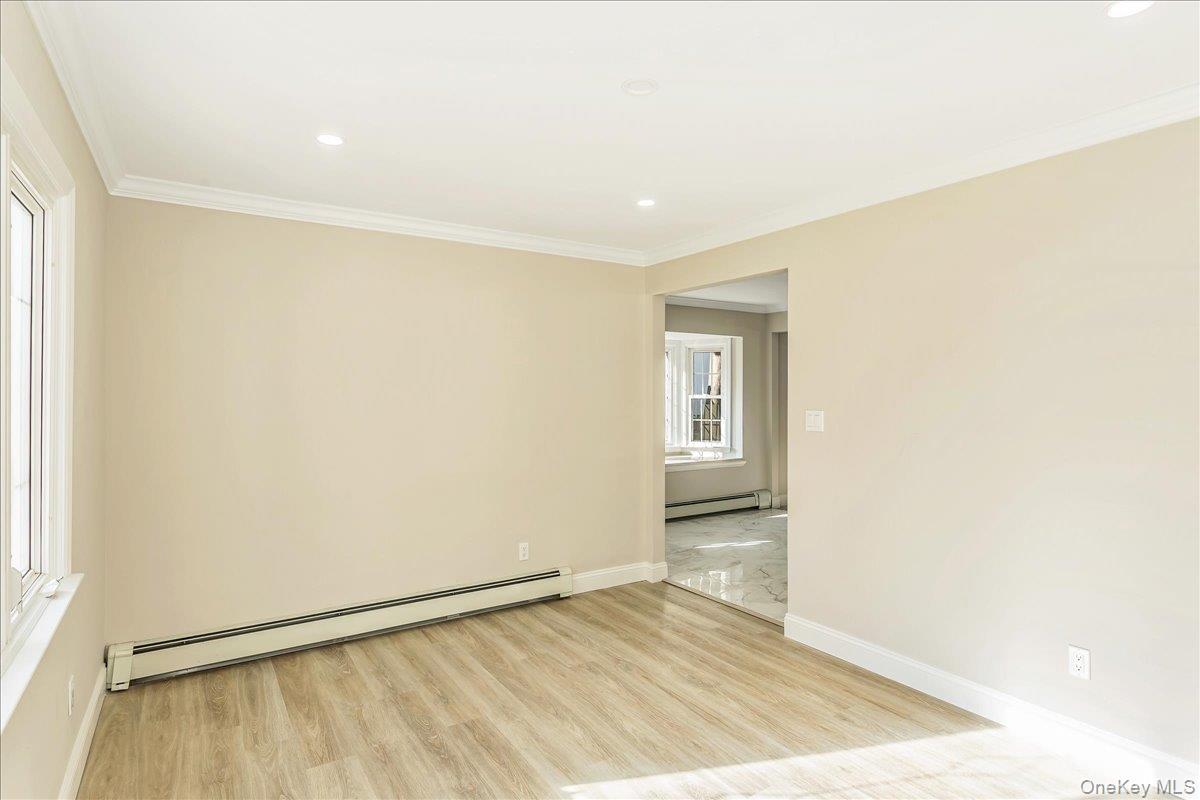 #7 photo, 75 Wesleyan Road, Smithtown , NY 11787