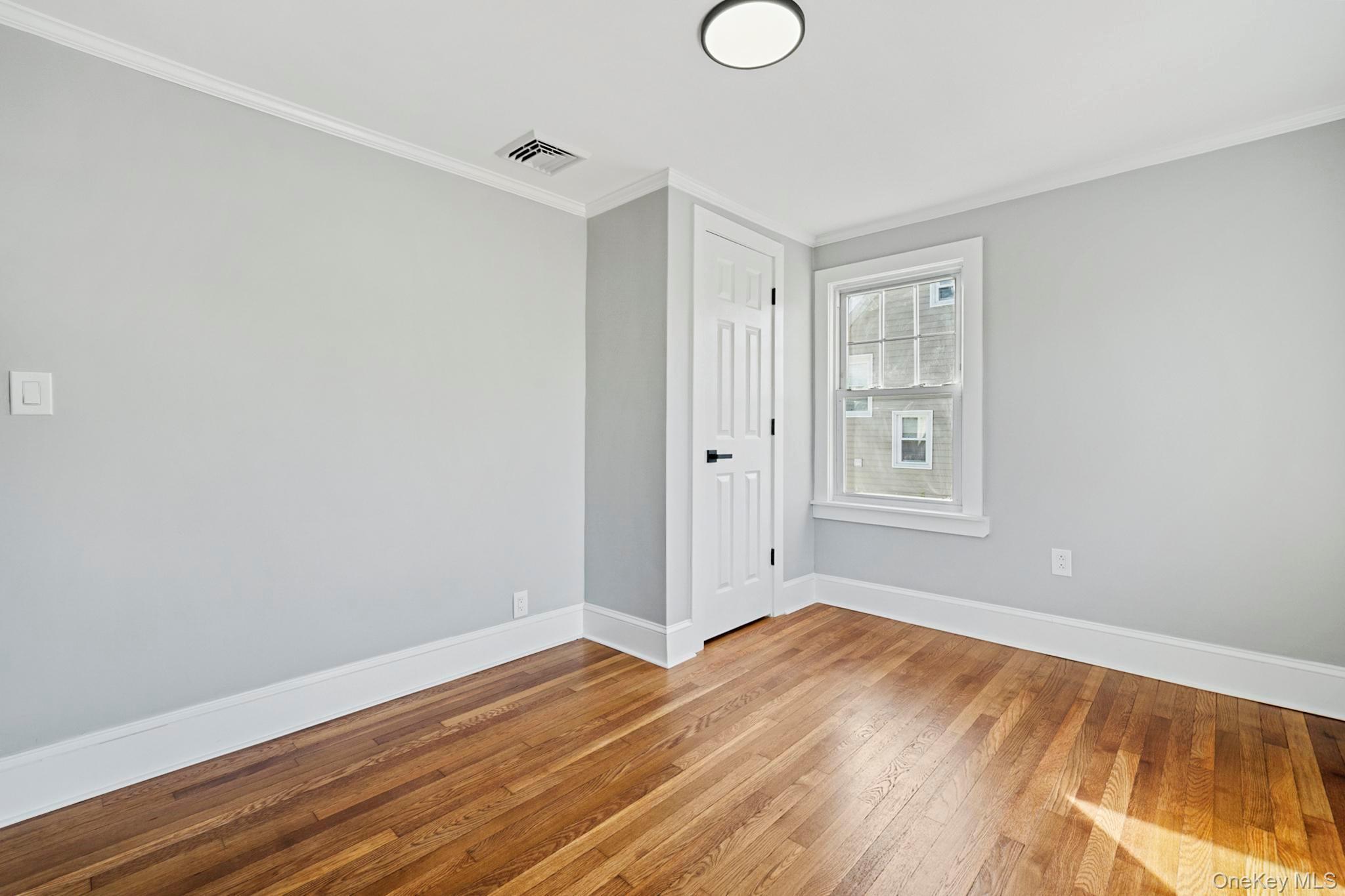 #10 photo, 36 New York Avenue, ナッソー郡 Freeport , NY 11520