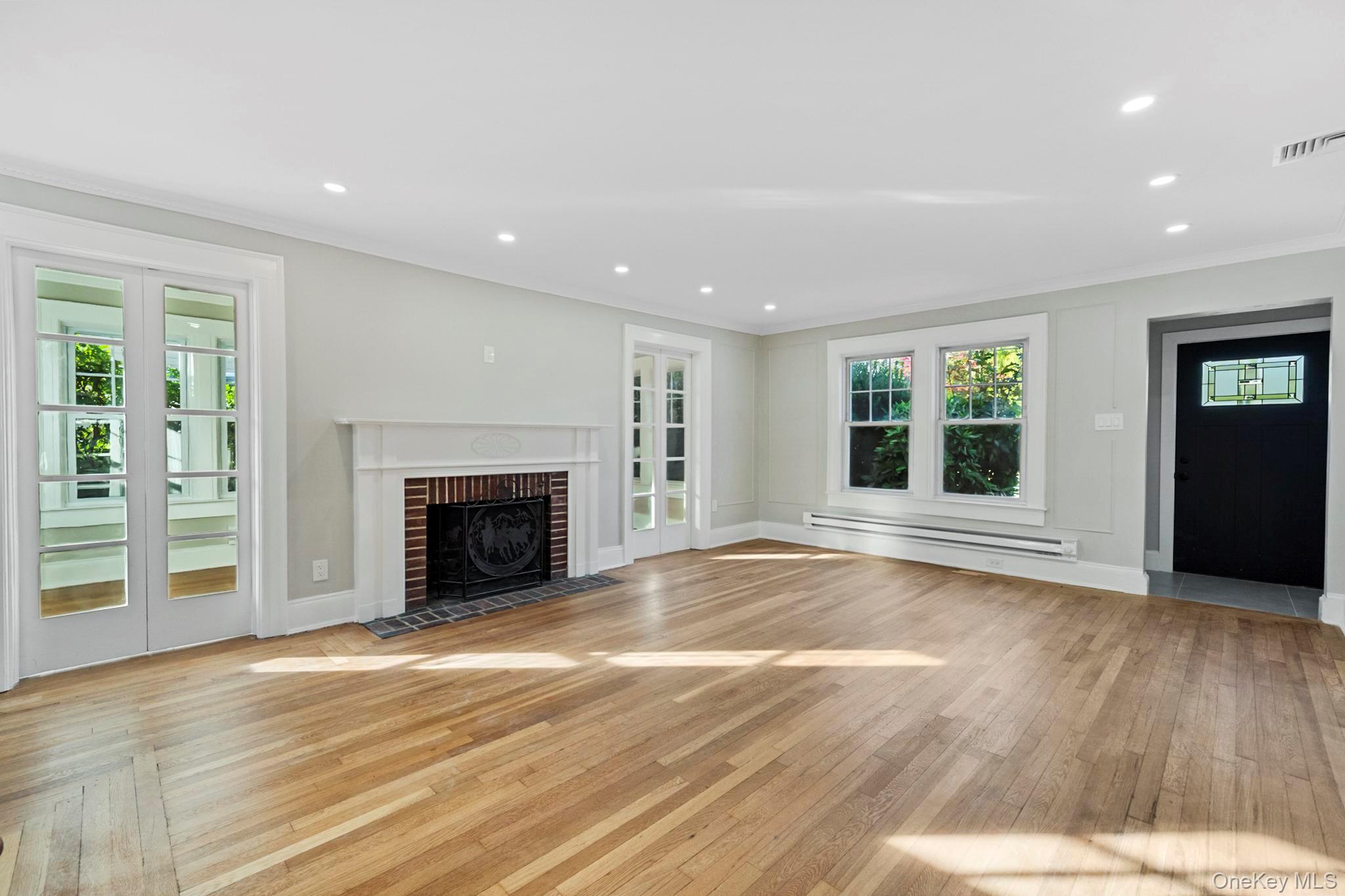 #15 photo, 36 New York Avenue, ナッソー郡 Freeport , NY 11520