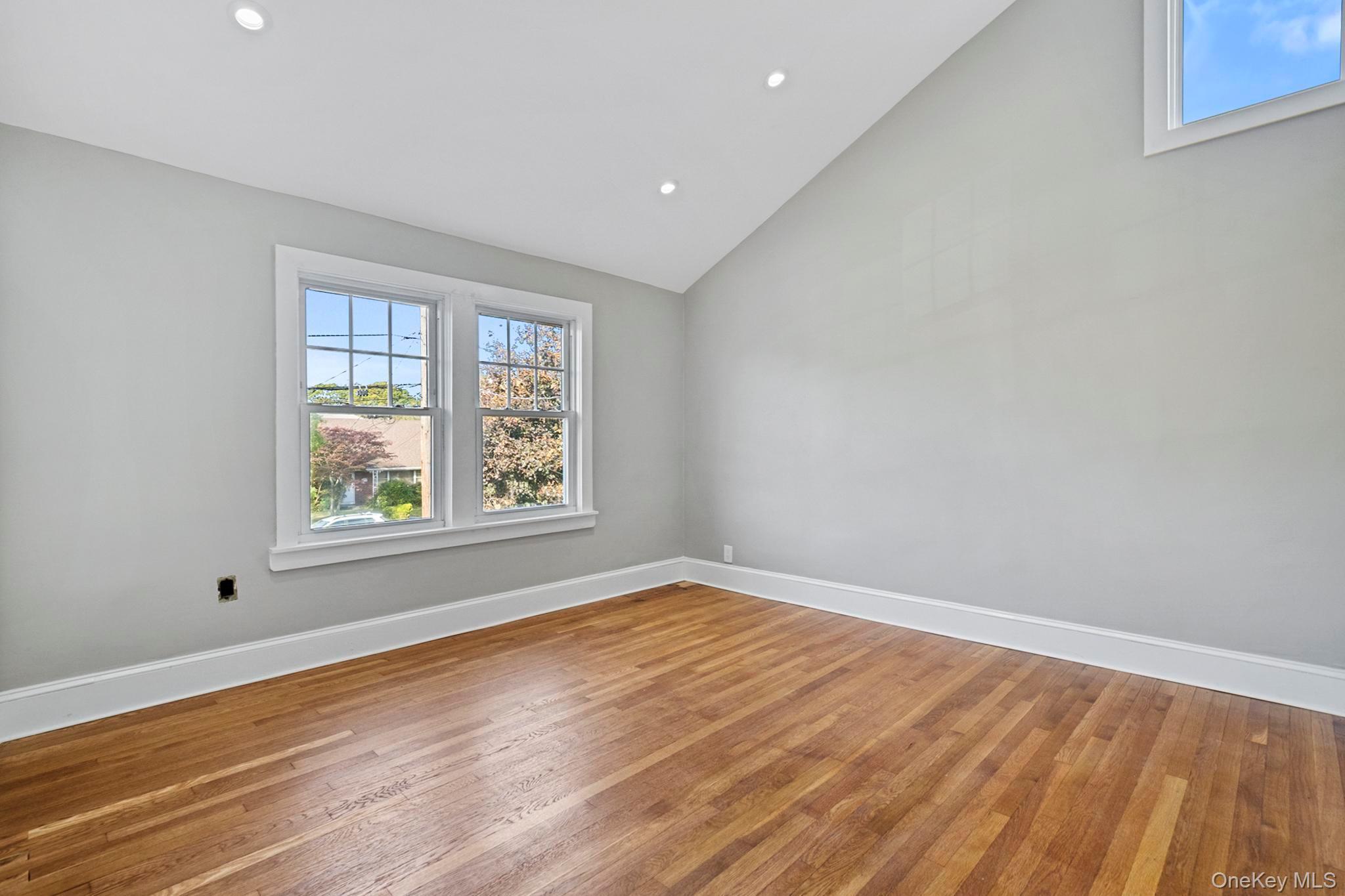 #7 photo, 36 New York Avenue, ナッソー郡 Freeport , NY 11520