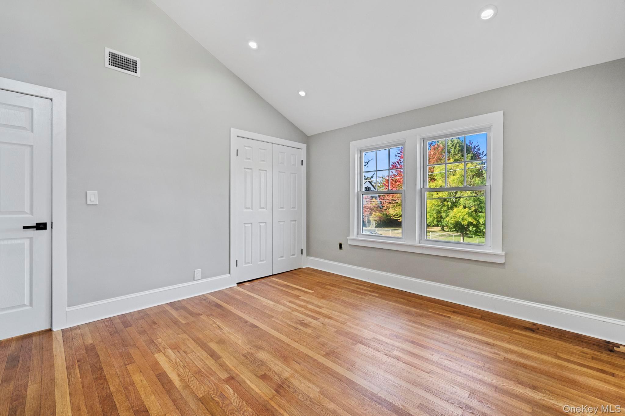 #8 photo, 36 New York Avenue, ナッソー郡 Freeport , NY 11520