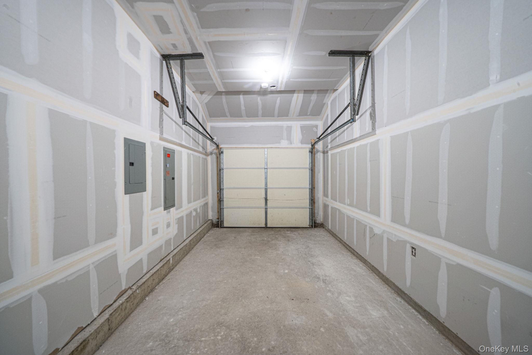 #20 photo, 109 Westwood Avenue, サフォーク郡 Deer Park , NY 11729