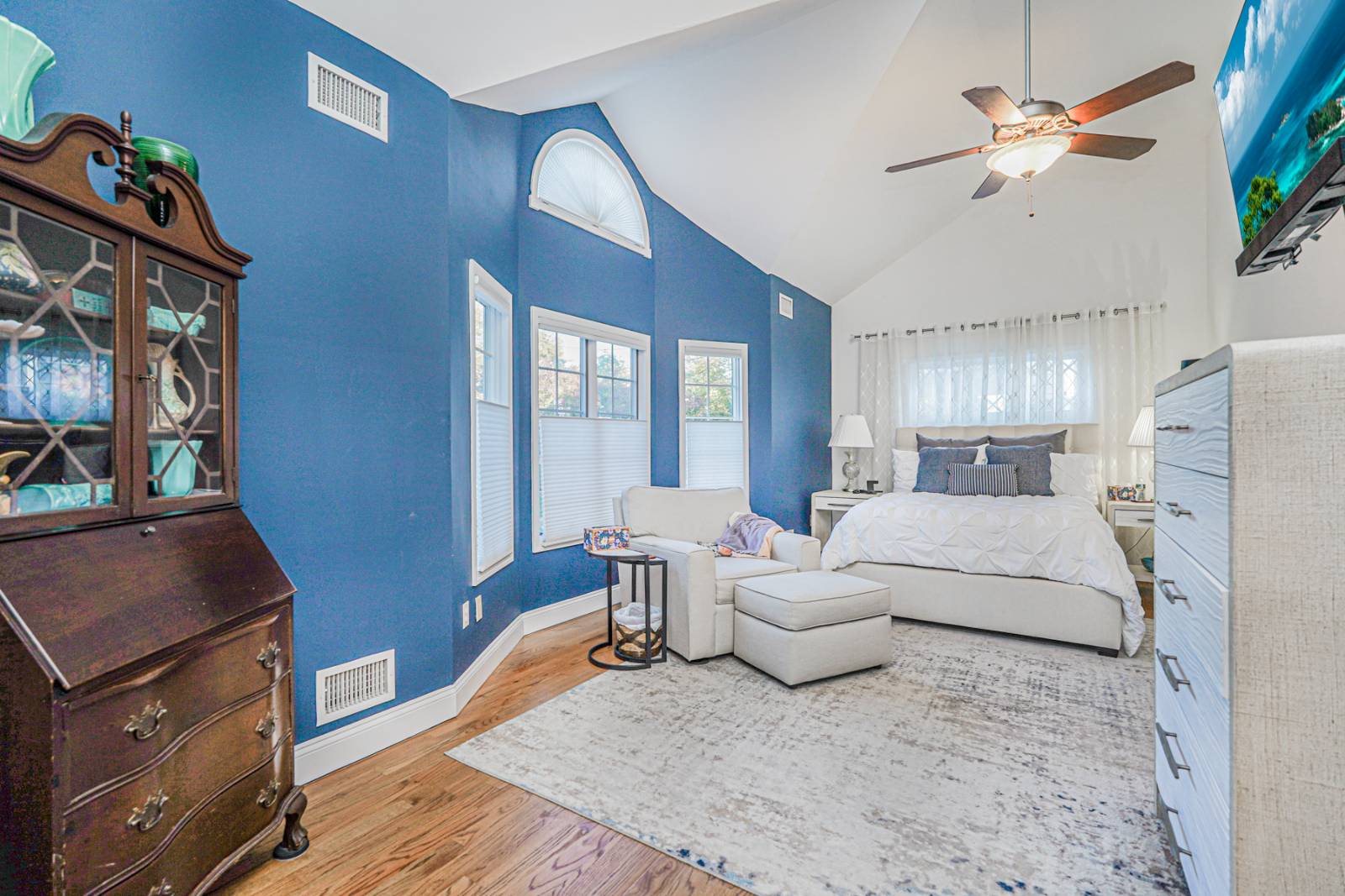 #16 photo, 114 Holly ave, Staten Island , NY 10308