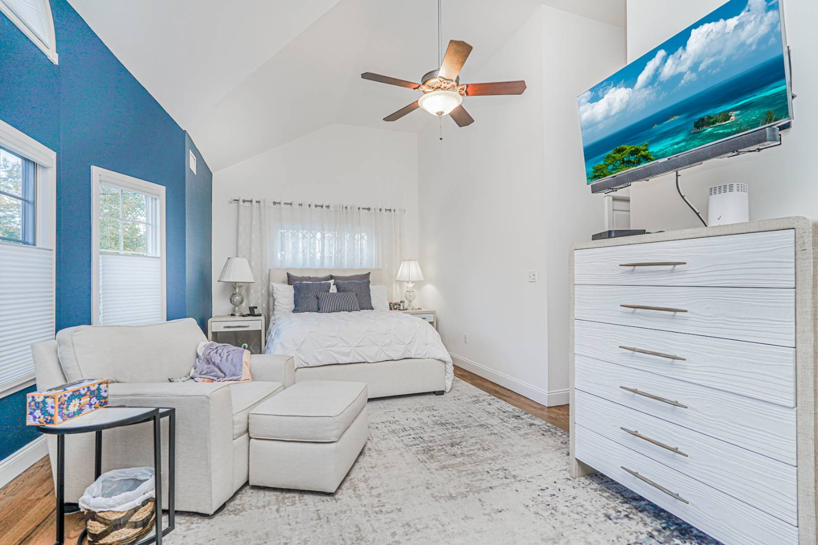 #17 photo, 114 Holly ave, Staten Island , NY 10308