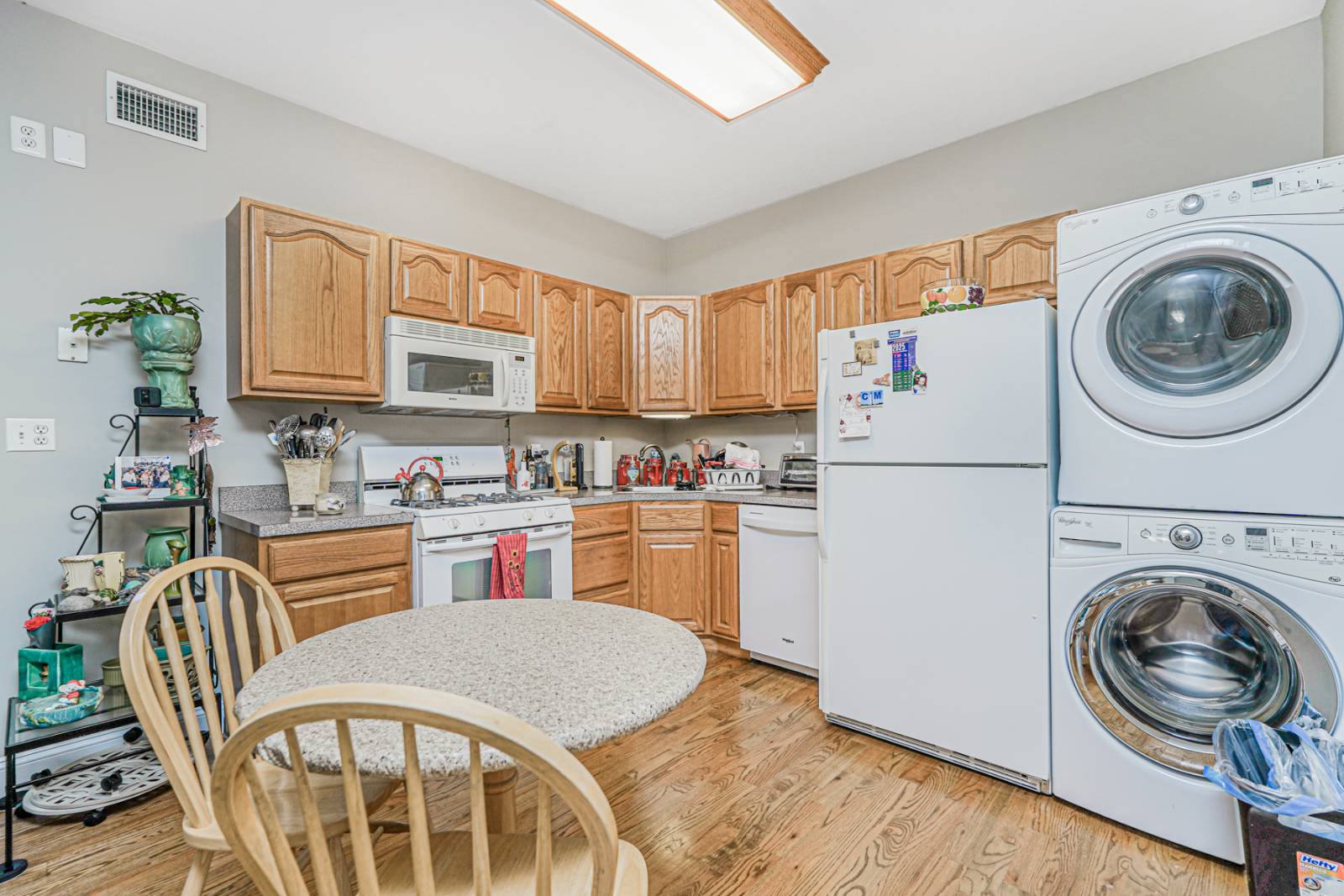 #21 photo, 114 Holly ave, Staten Island , NY 10308