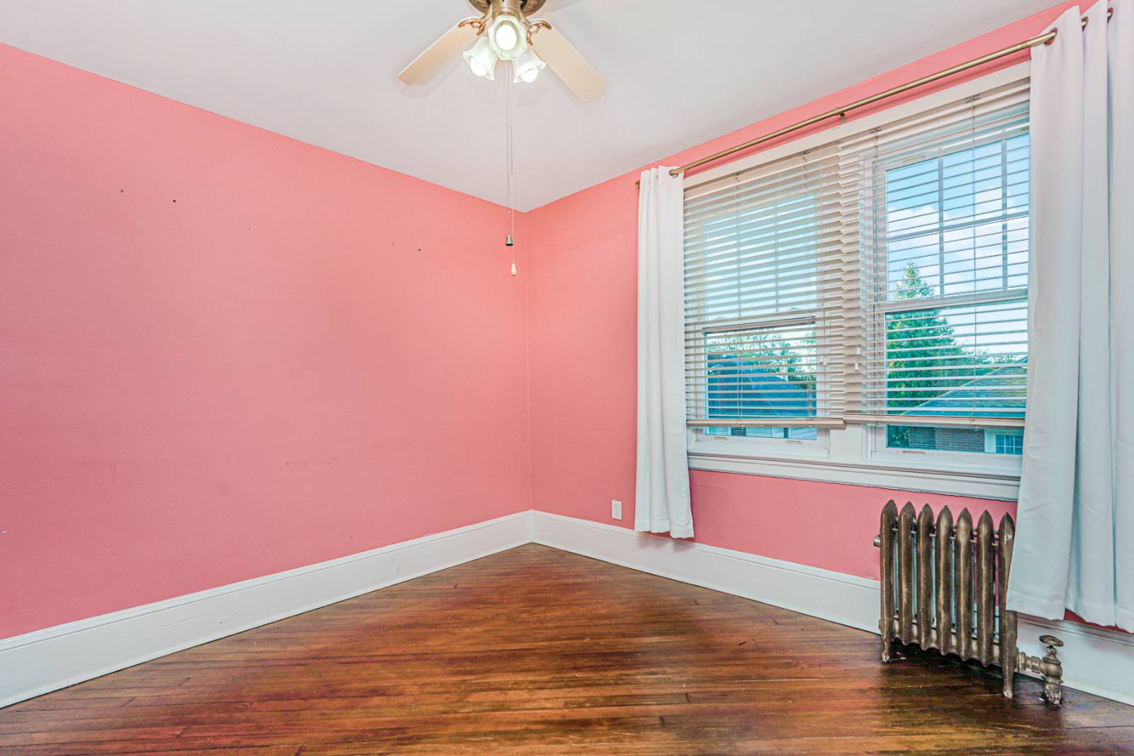 #27 photo, 114 Holly ave, Staten Island , NY 10308