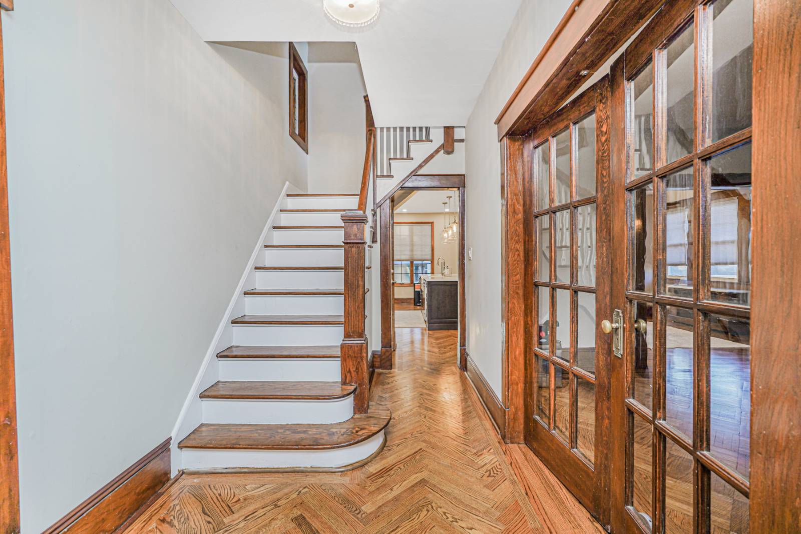 #4 photo, 114 Holly ave, Staten Island , NY 10308