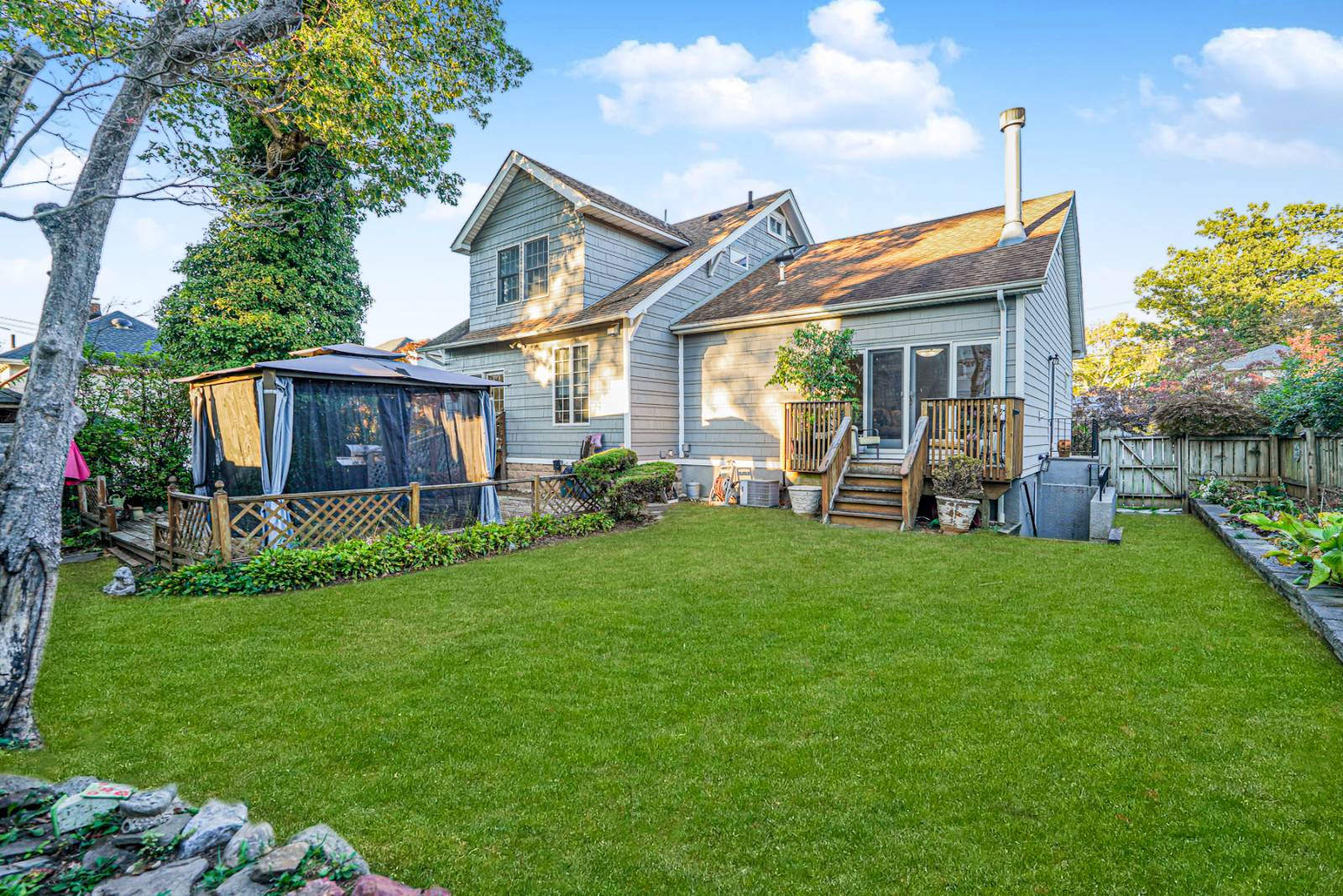 #40 photo, 114 Holly ave, Staten Island , NY 10308