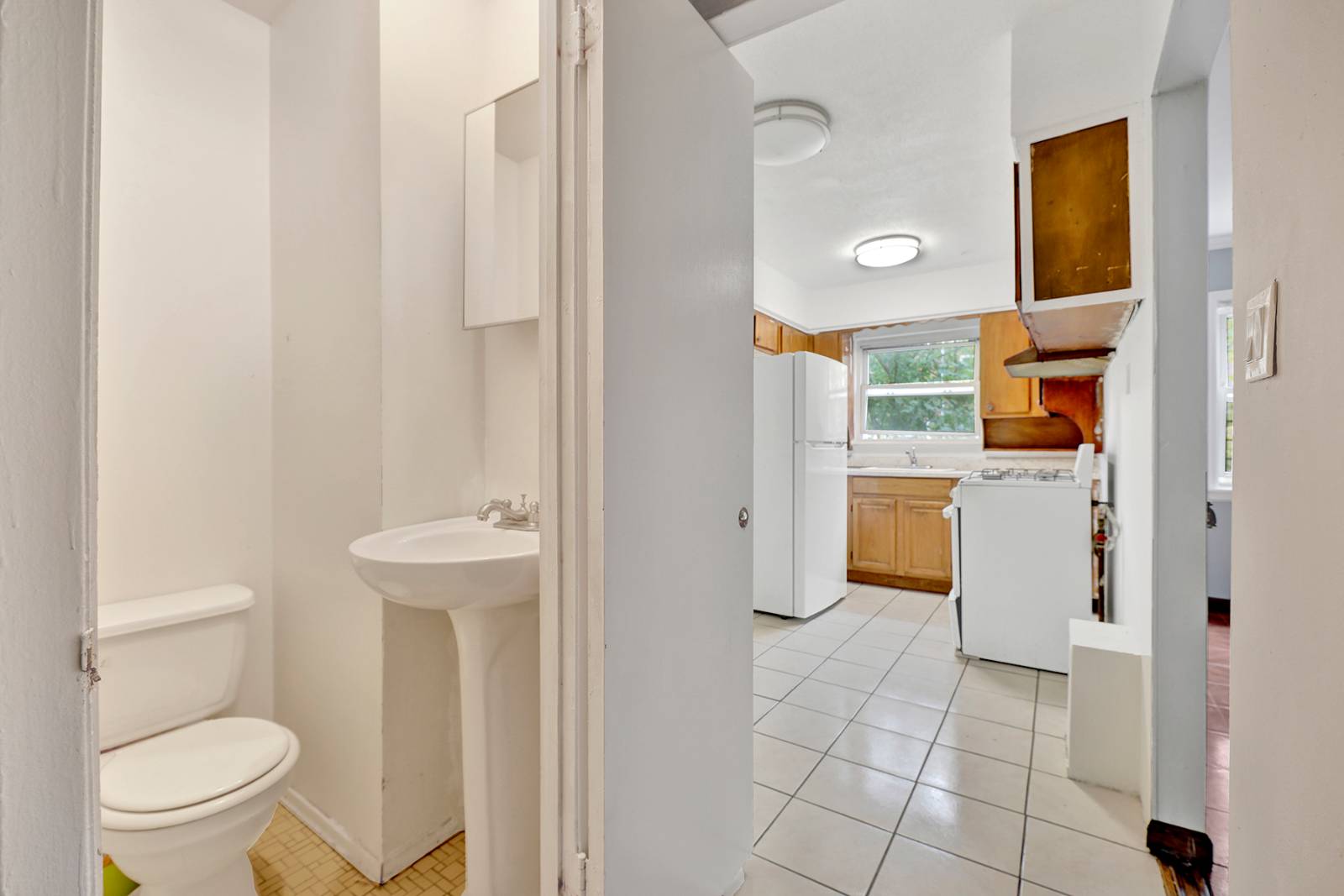 #12 photo, 615 E 57th St, ブルックリン区 East Flatbush , NY 11234