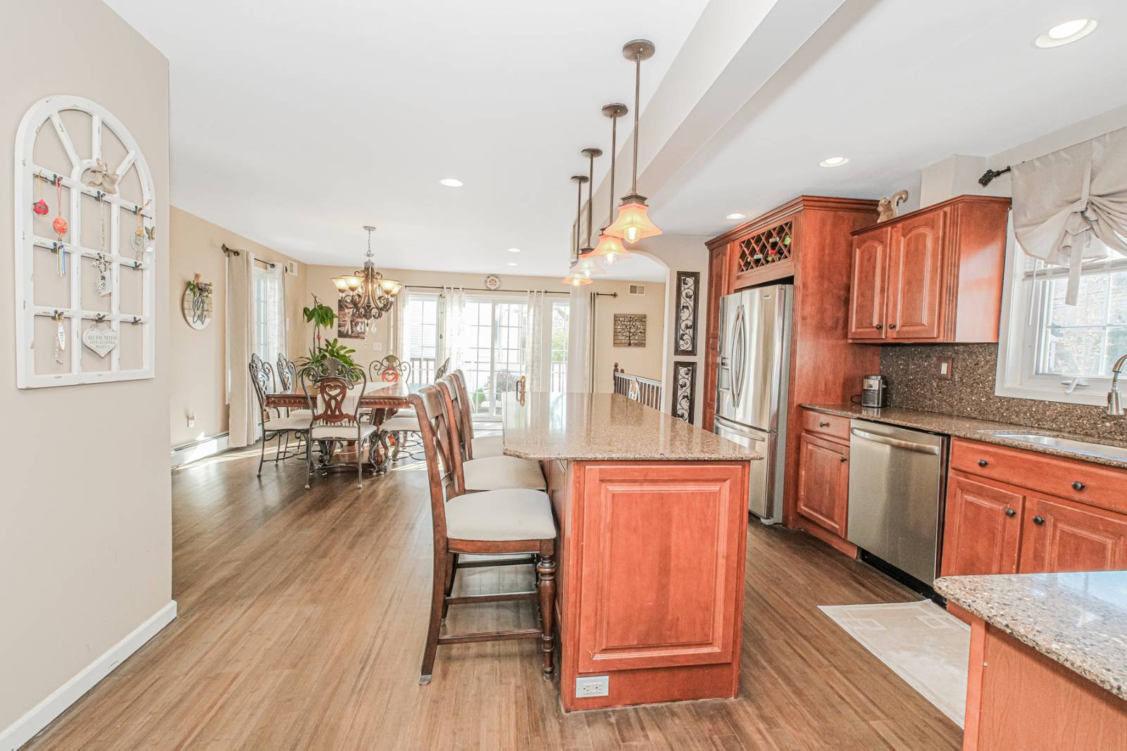 #9 photo, 44 Quintard St., スタテンアイランド Staten Island , NY 10305