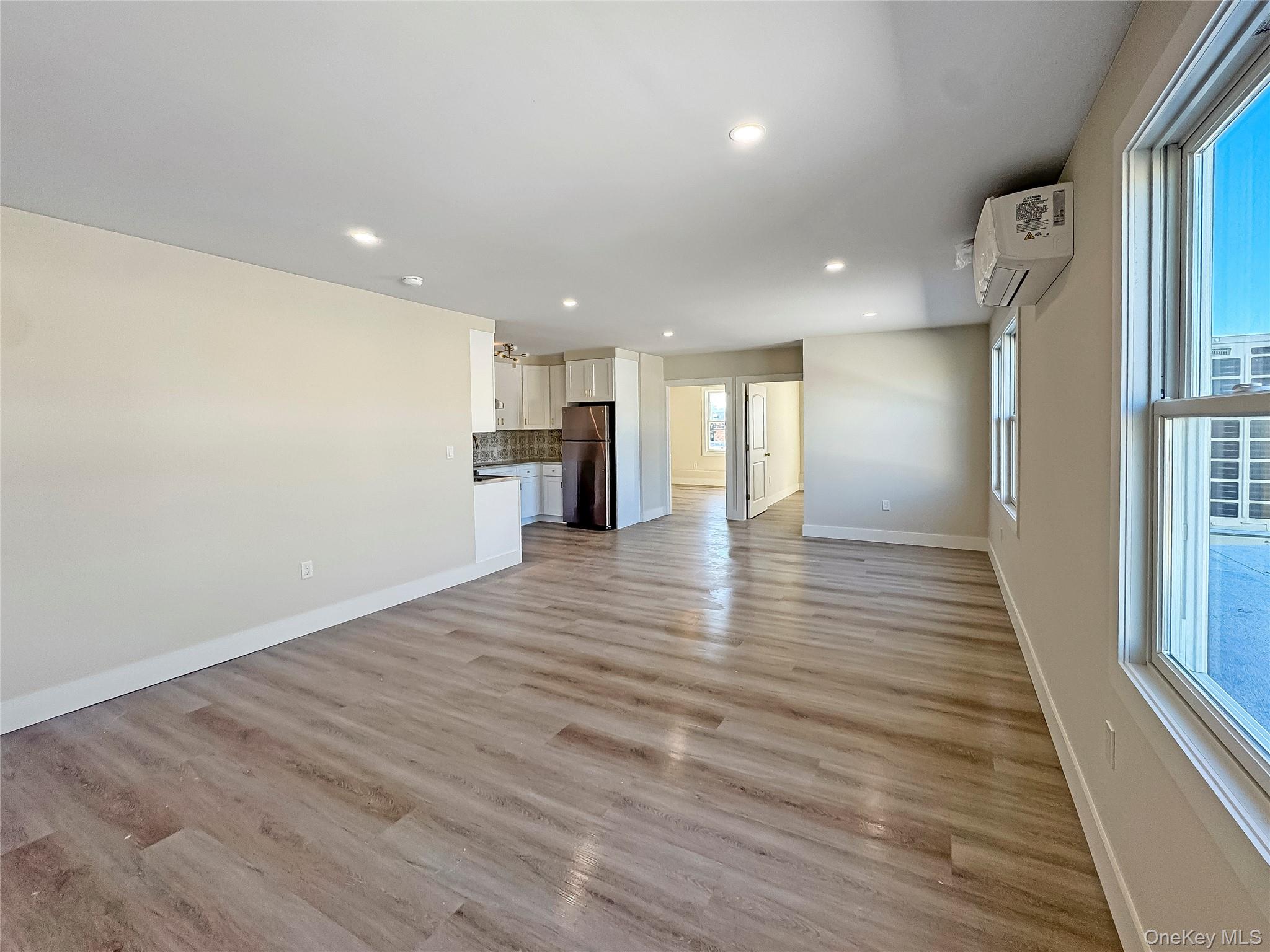 #4 photo, 110 Jericho Turnpike, ナッソー郡 Mineola , NY 11501