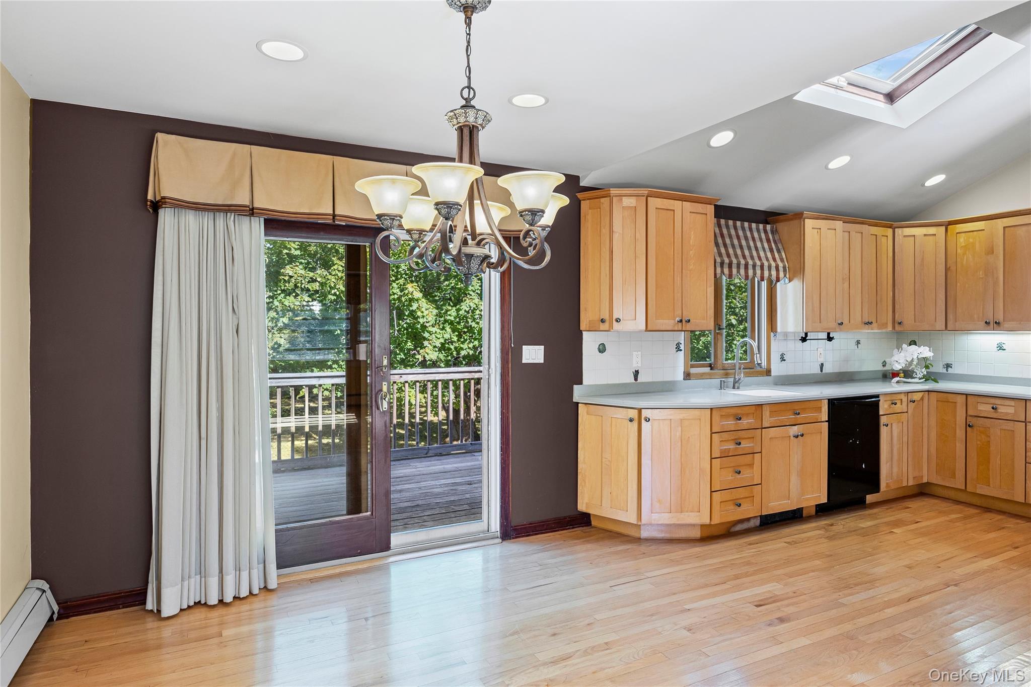 #9 photo, 9 Grossman Street, サフォーク郡 Melville , NY 11747