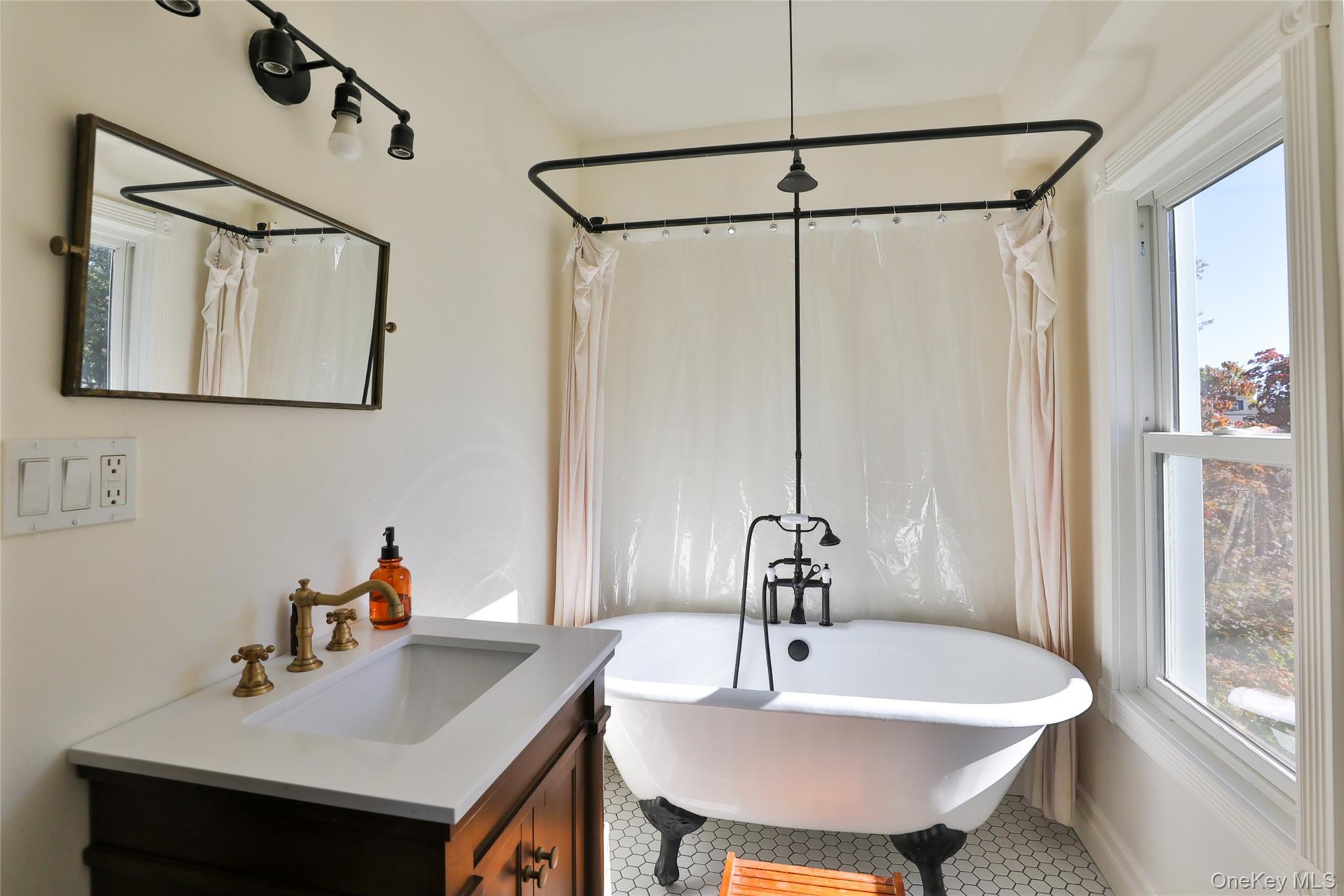 #17 photo, 192 Downs Street, Kingston , NY 12401