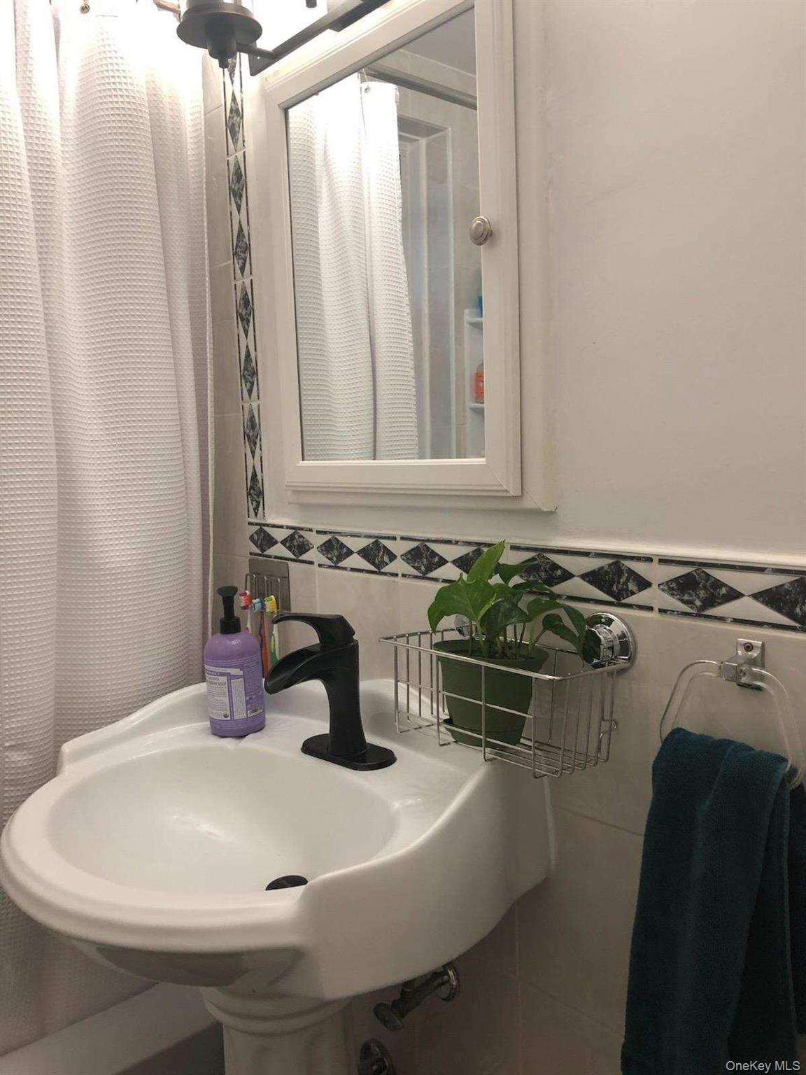 #9 photo, 3176 Decatur Avenue, ブロンクス区 Bronx , NY 10467