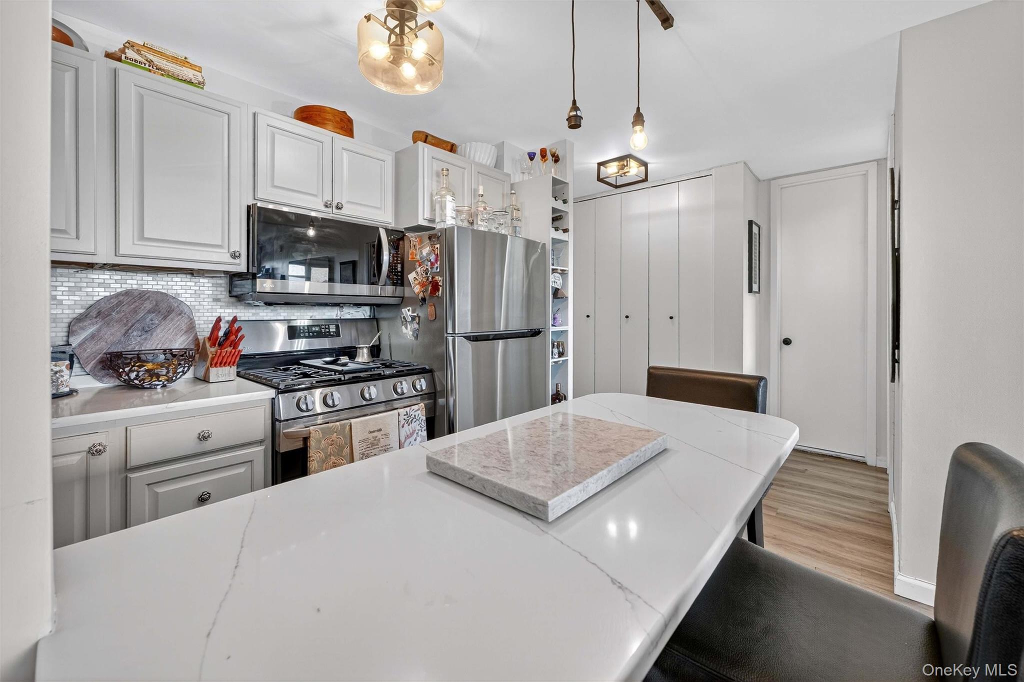 #12 photo, 155 Ferris Avenue, White Plains , NY 10603