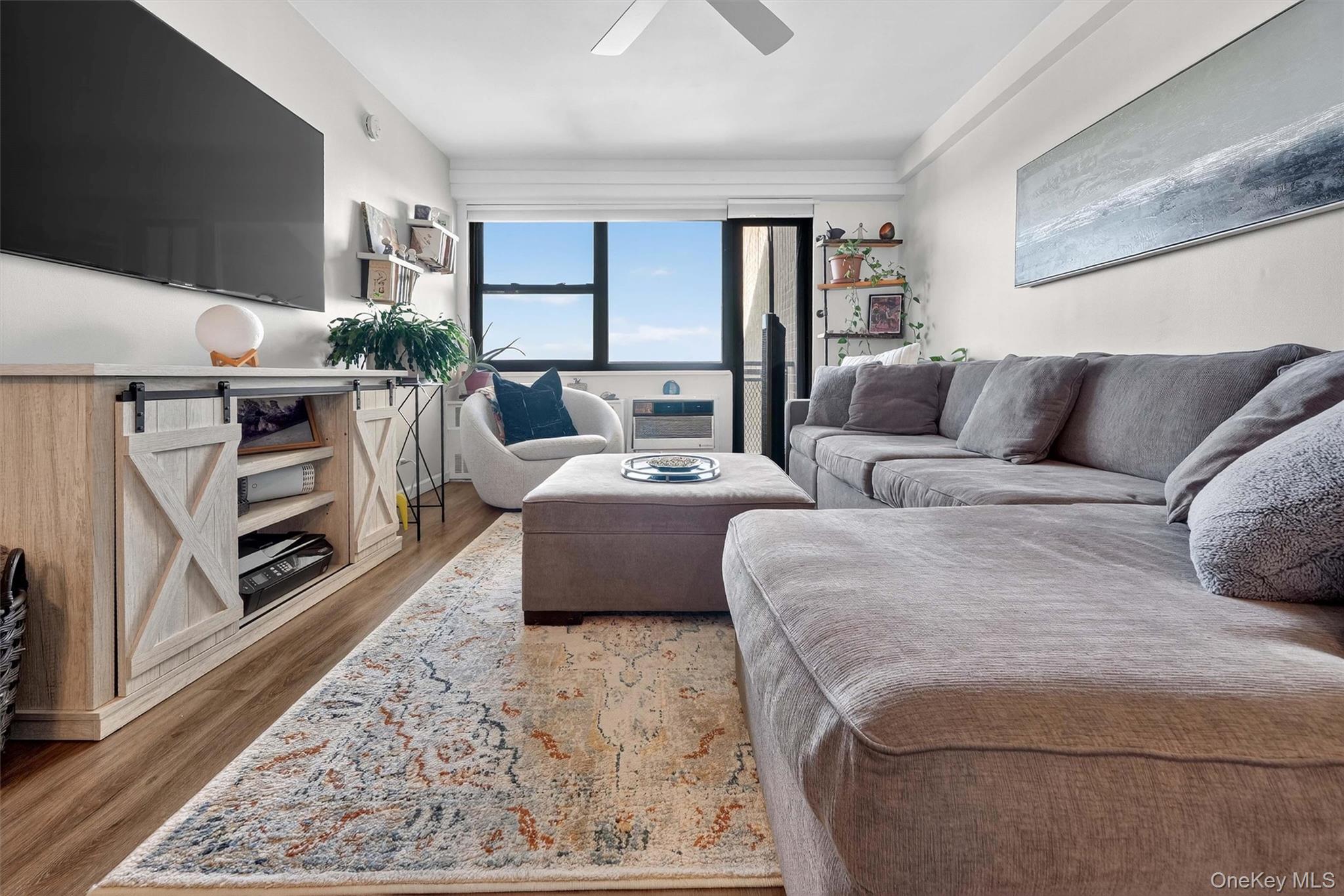 #16 photo, 155 Ferris Avenue, White Plains , NY 10603