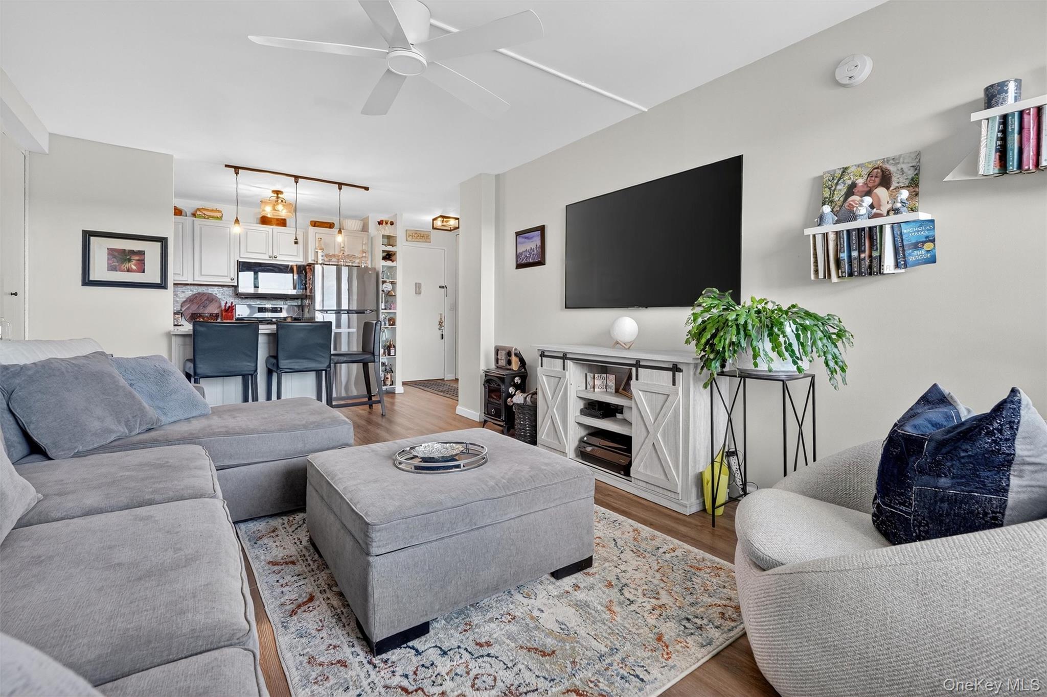 #20 photo, 155 Ferris Avenue, White Plains , NY 10603