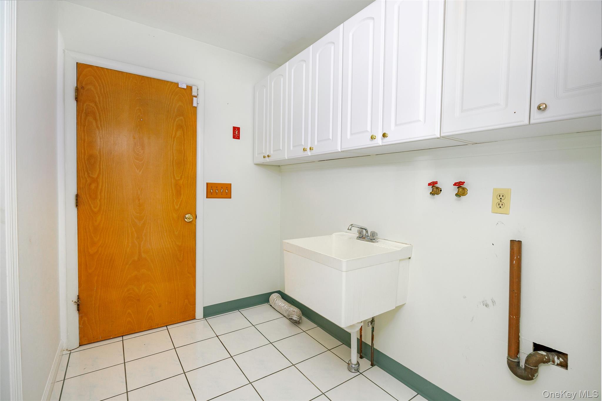 #12 photo, 15 Geneva Drive, Hopewell Junction , NY 12533