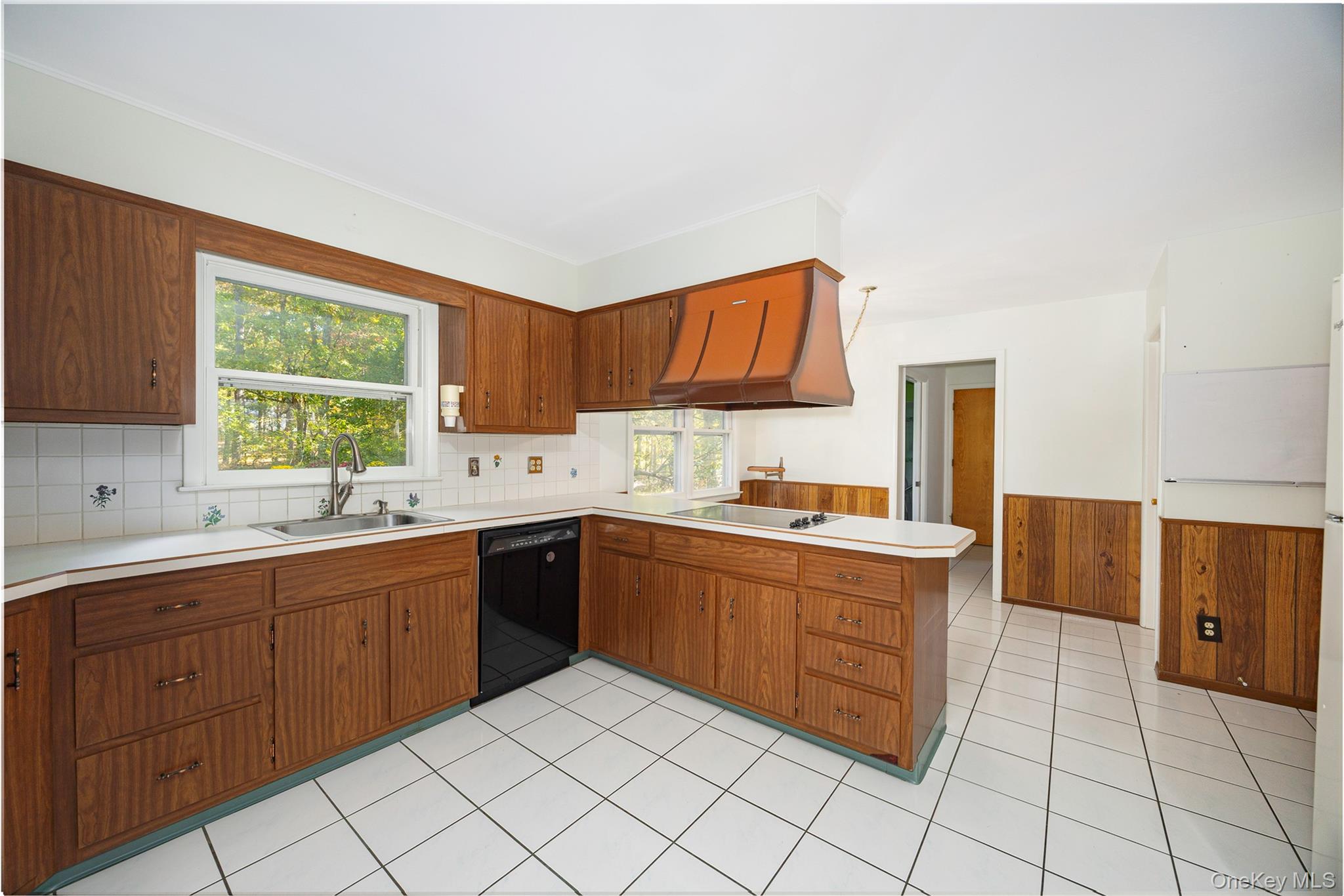 #6 photo, 15 Geneva Drive, Hopewell Junction , NY 12533