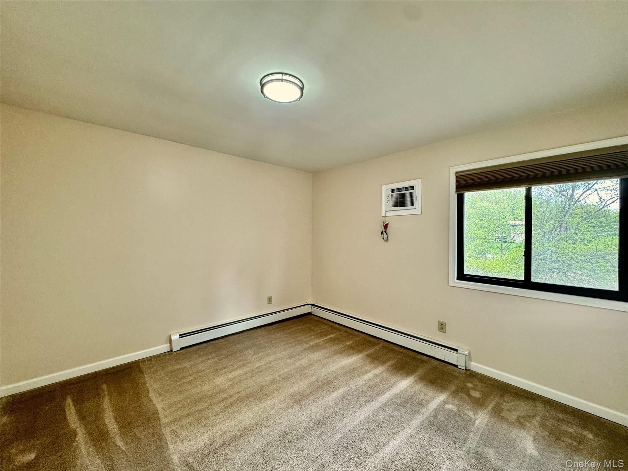 #15 photo, 8 Ebury, Middletown , NY 10940