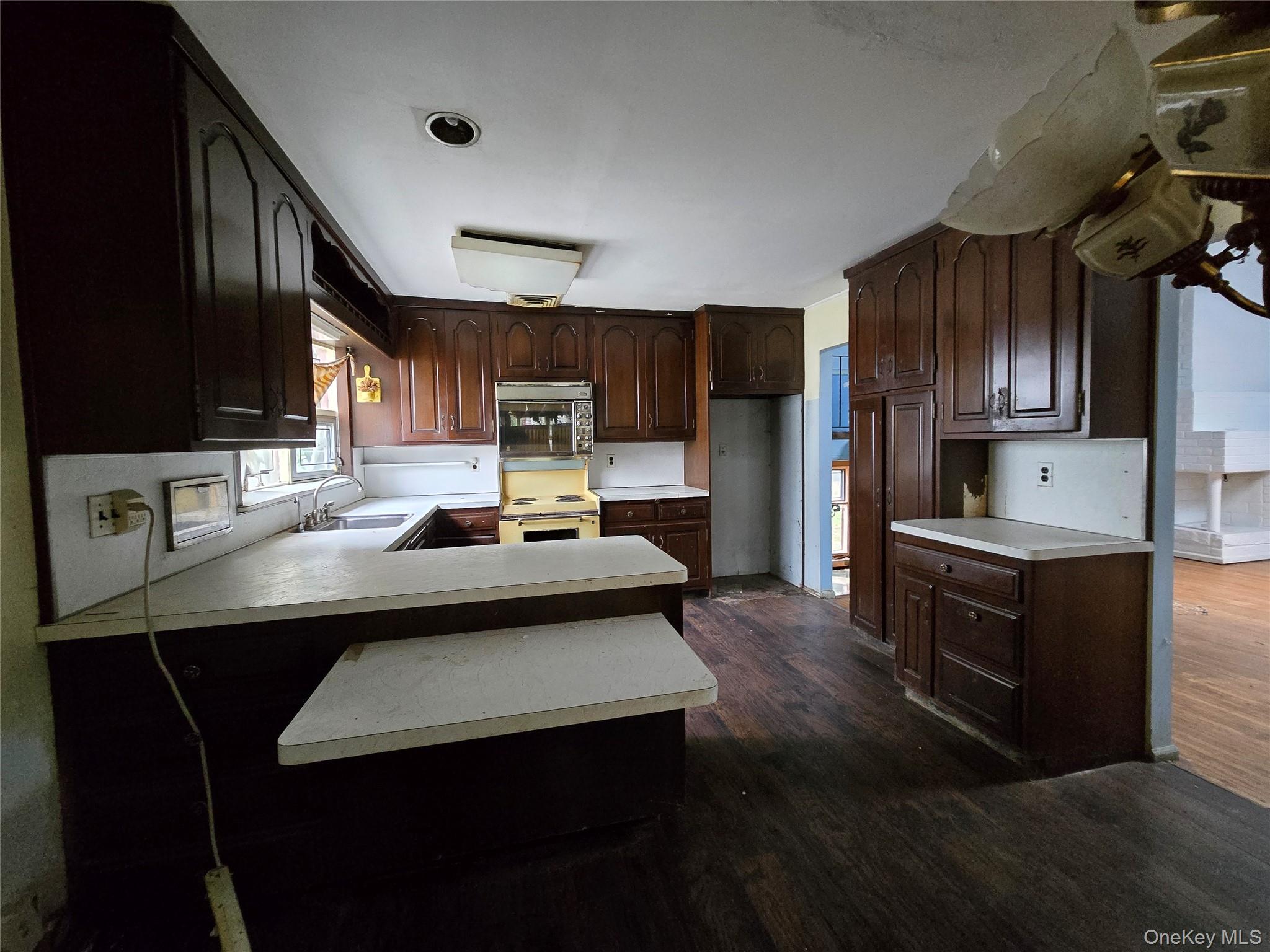 #7 photo, 1434 Mark Drive, ナッソー郡 East Meadow , NY 11554