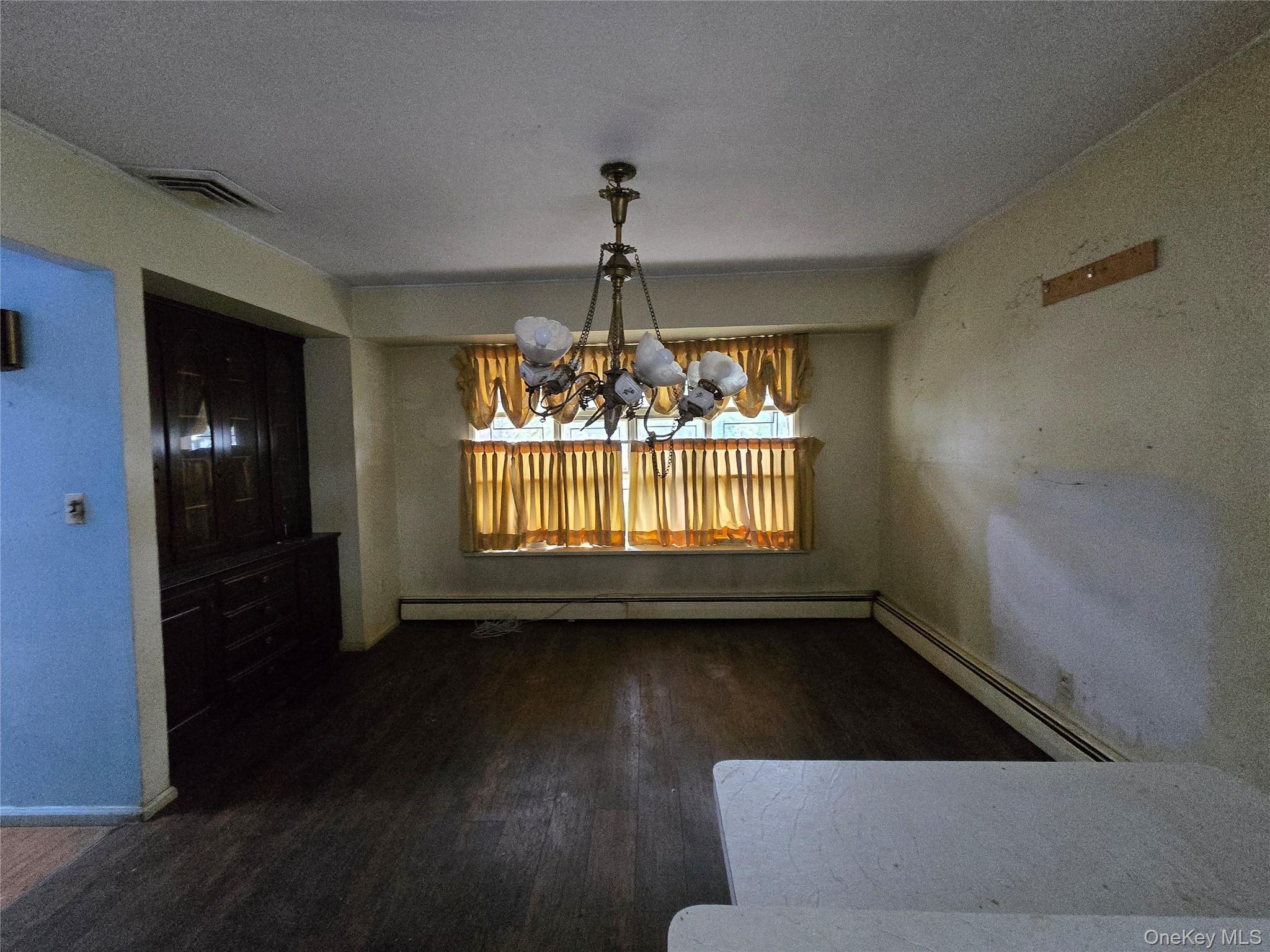 #9 photo, 1434 Mark Drive, ナッソー郡 East Meadow , NY 11554