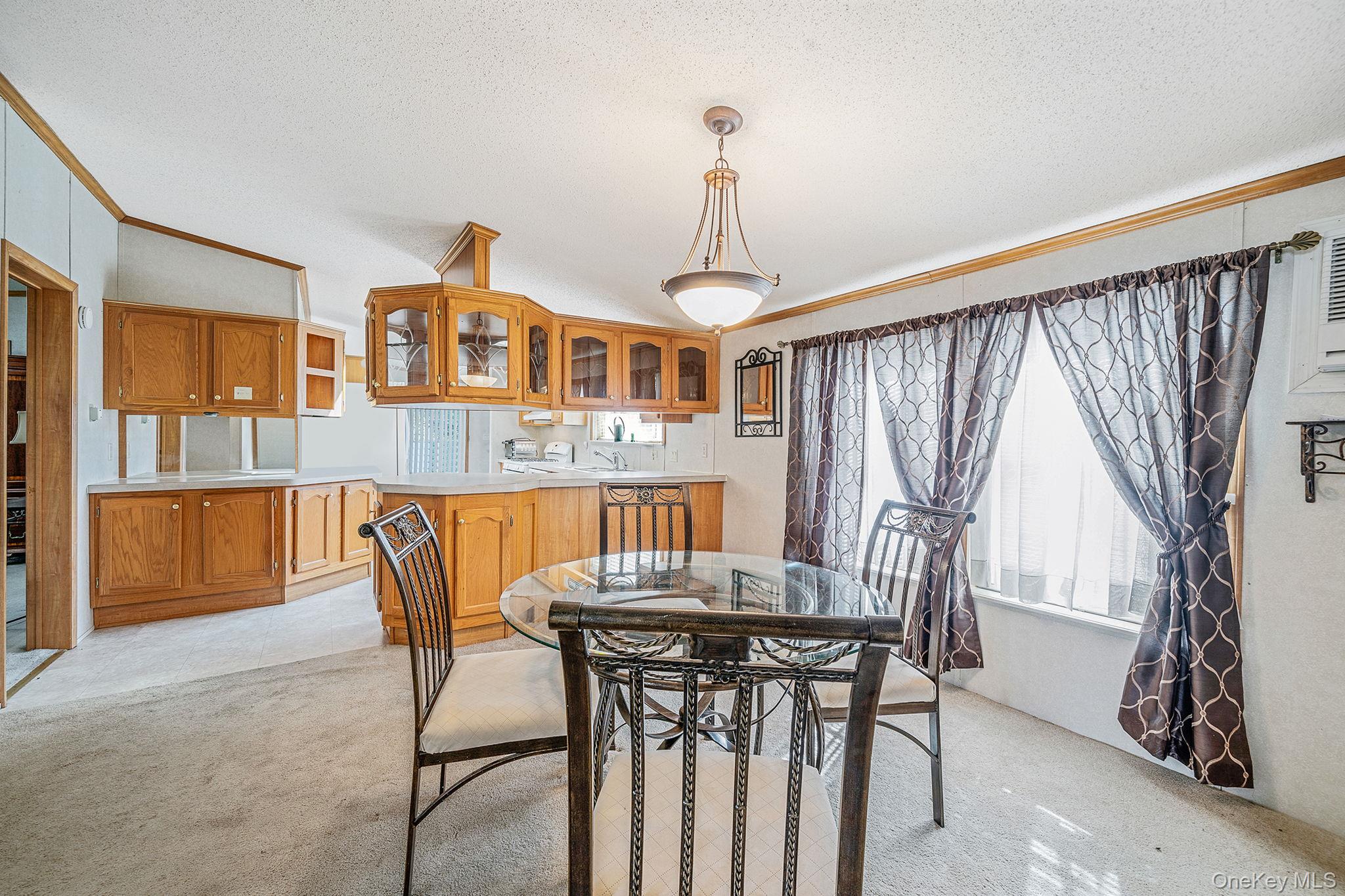 #14 photo, 3 Betsy Ross Drive, サフォーク郡 Bohemia , NY 11716