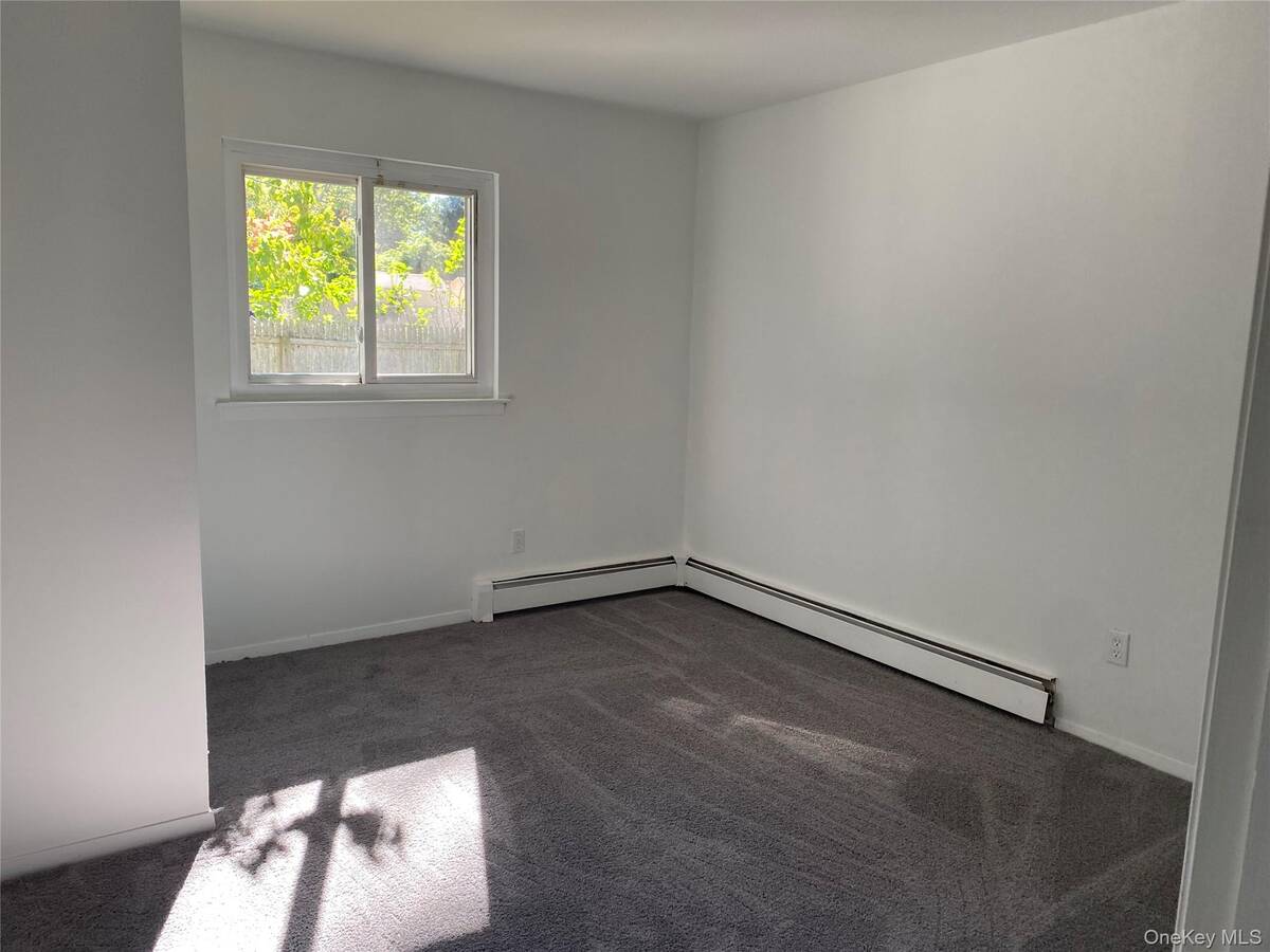 #13 photo, 7 Filmore Avenue, サフォーク郡 Coram , NY 11727