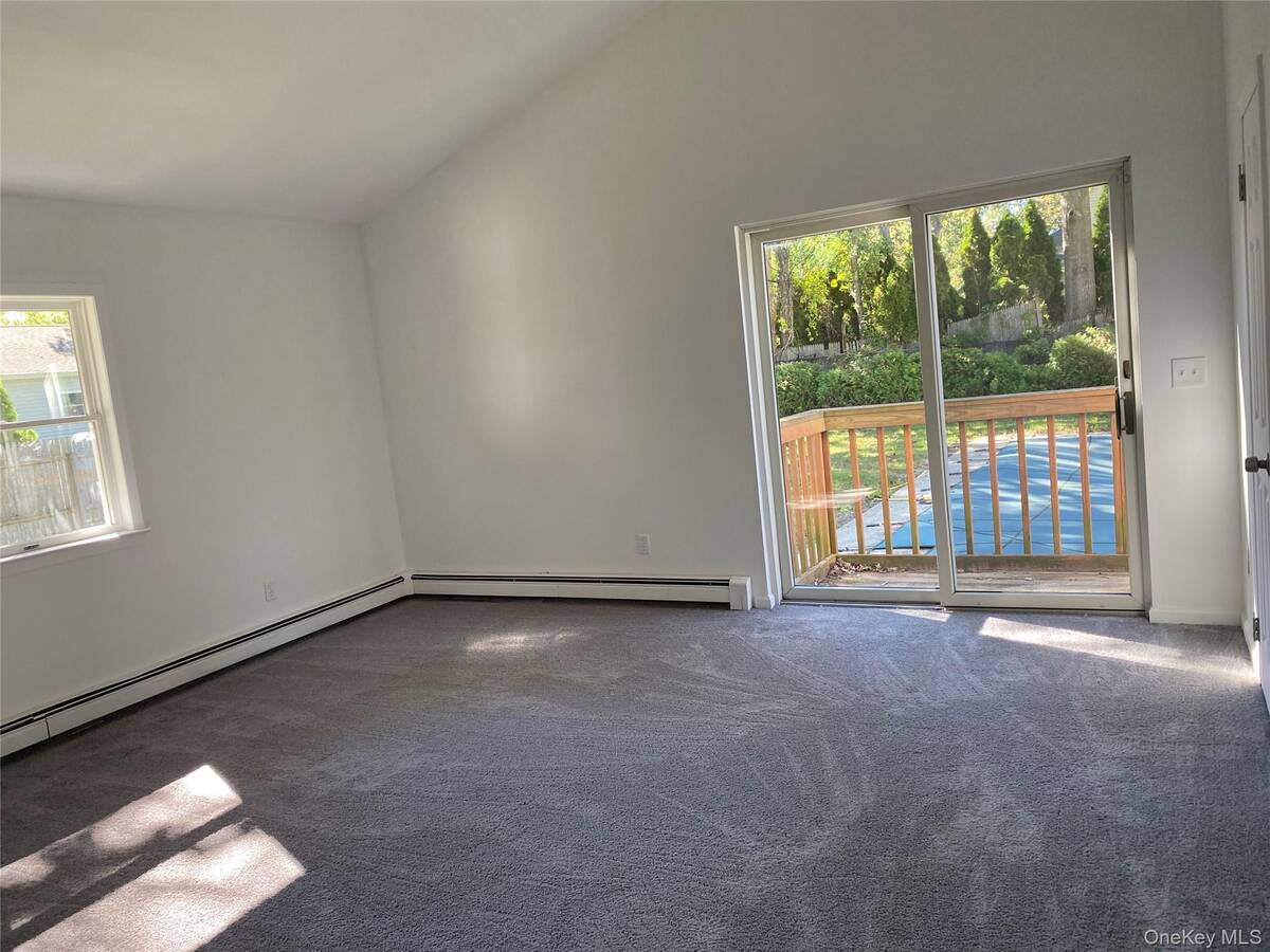 #14 photo, 7 Filmore Avenue, サフォーク郡 Coram , NY 11727