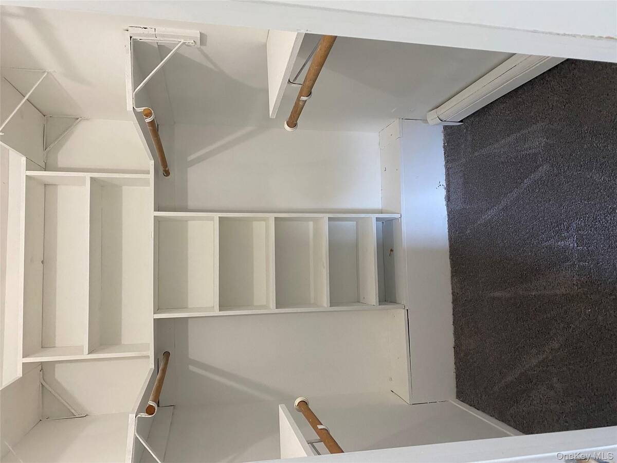 #17 photo, 7 Filmore Avenue, サフォーク郡 Coram , NY 11727