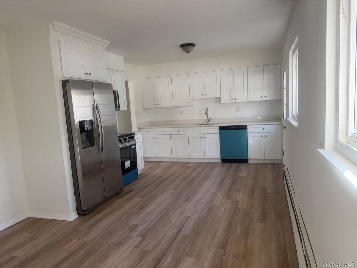 #8 photo, 7 Filmore Avenue, サフォーク郡 Coram , NY 11727