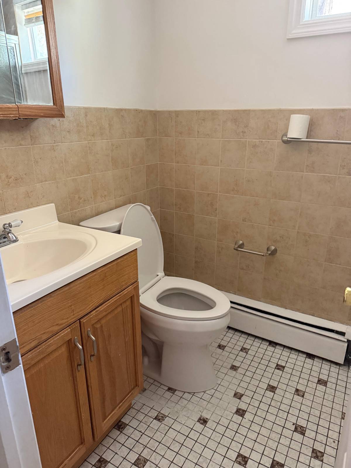 #4 photo, 234 Vredenburgh Ave, Yonkers , NY 10704