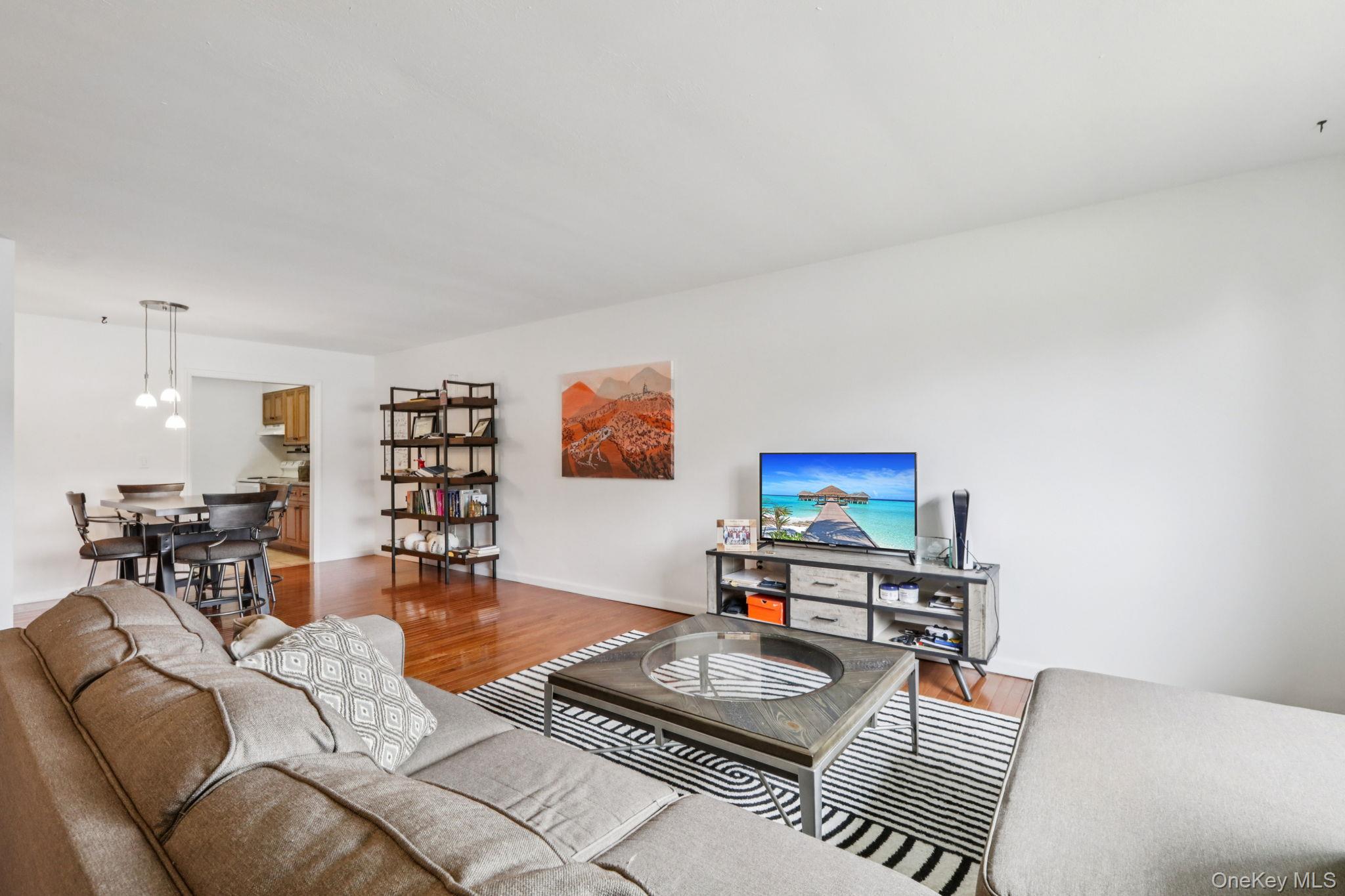 #9 photo, 2006 Baldwin Lane, Newburgh , NY 12550