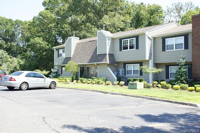 #1 photo, 402 Lake Pointe Drive, サフォーク郡 Middle Island , NY 11953