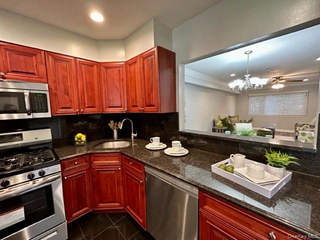 #2 photo, 470 Lake Pointe Drive, サフォーク郡 Middle Island , NY 11953