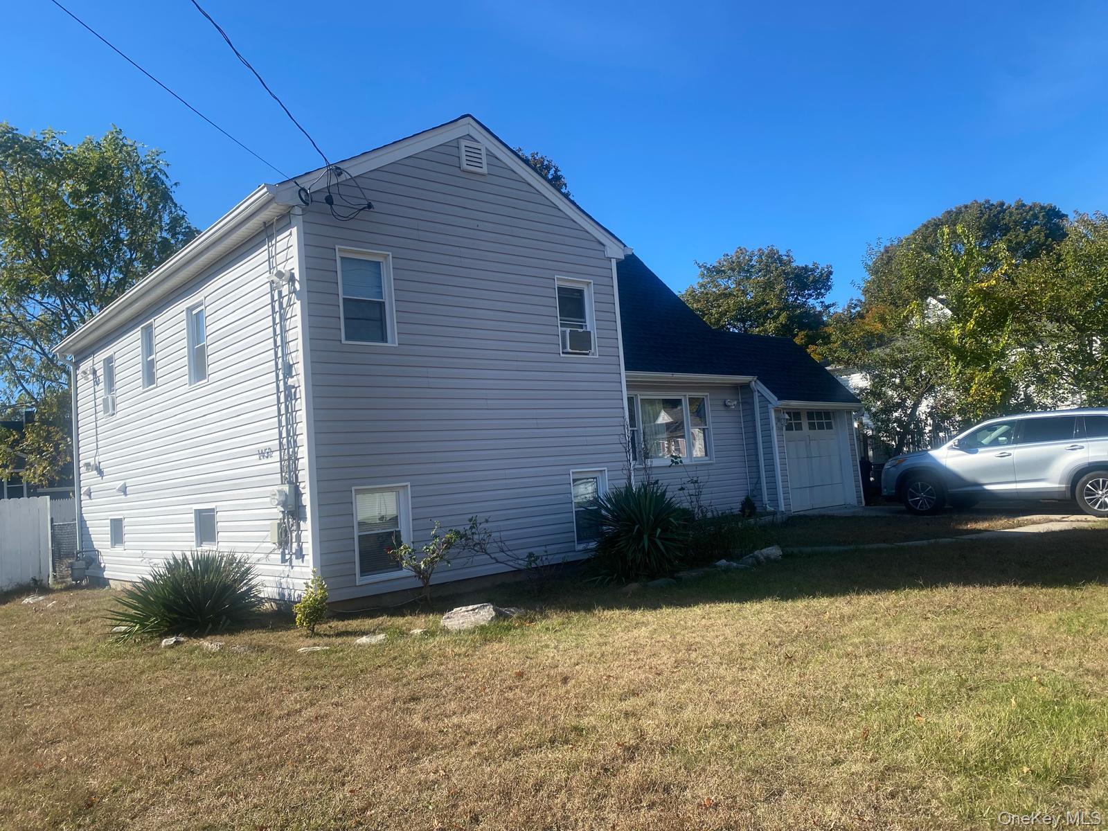 #2 photo, 1452 Peters Boulevard, Bay Shore , NY 11706