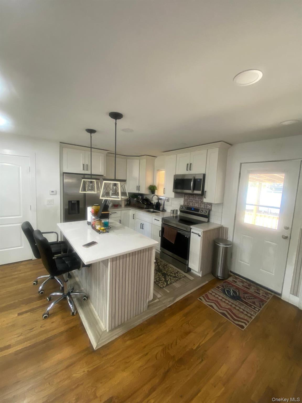 #5 photo, 1452 Peters Boulevard, Bay Shore , NY 11706