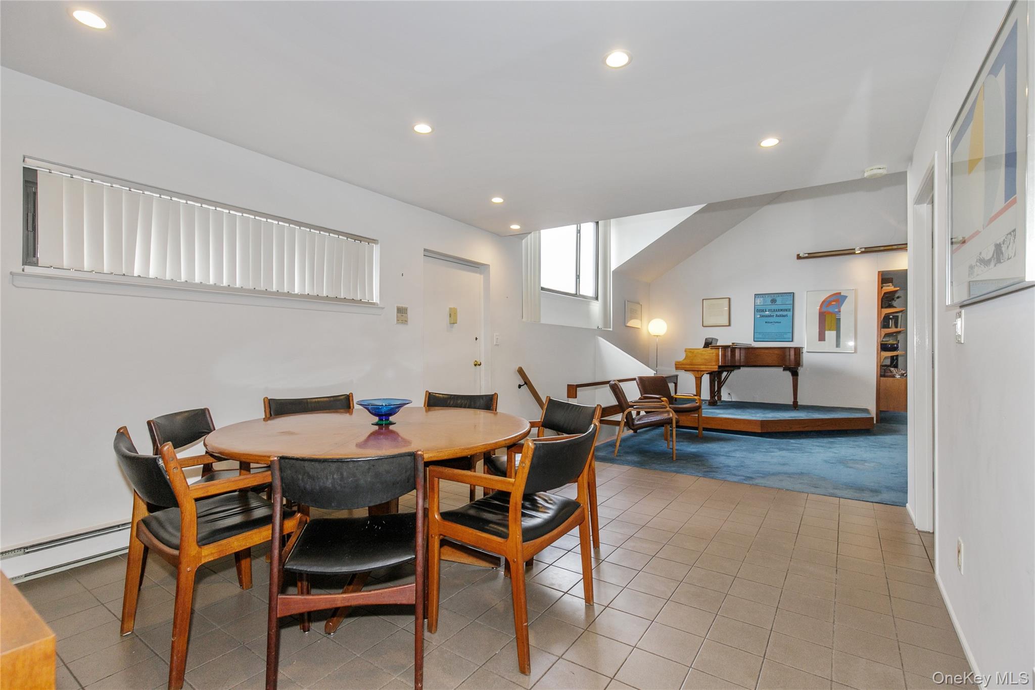 #11 photo, 21 CANTERBURY, ナッソー郡 Great Neck , NY 11021